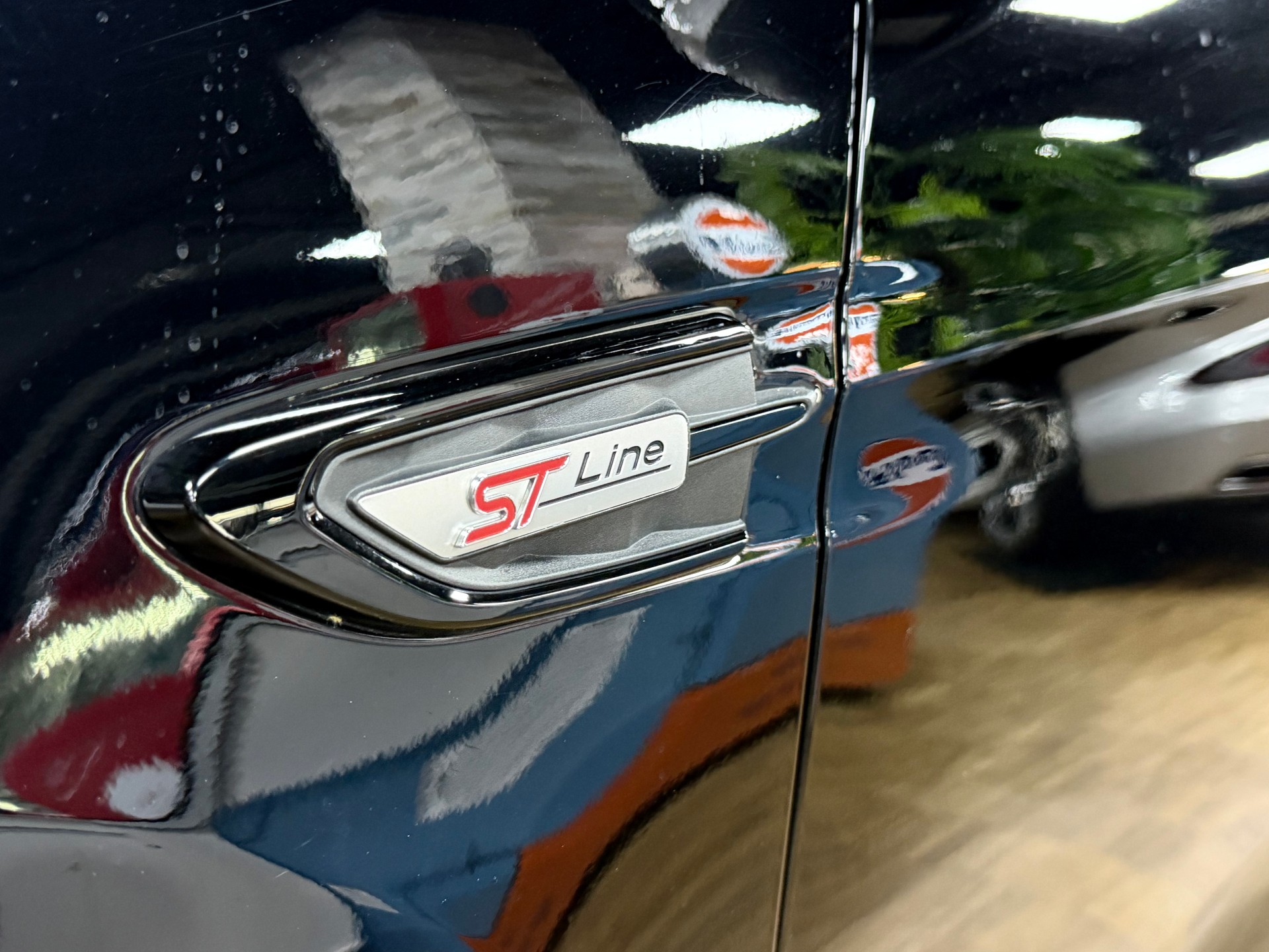 FORD Kuga 1.5 SCTi ST Line High 4WD Automatic-image-5