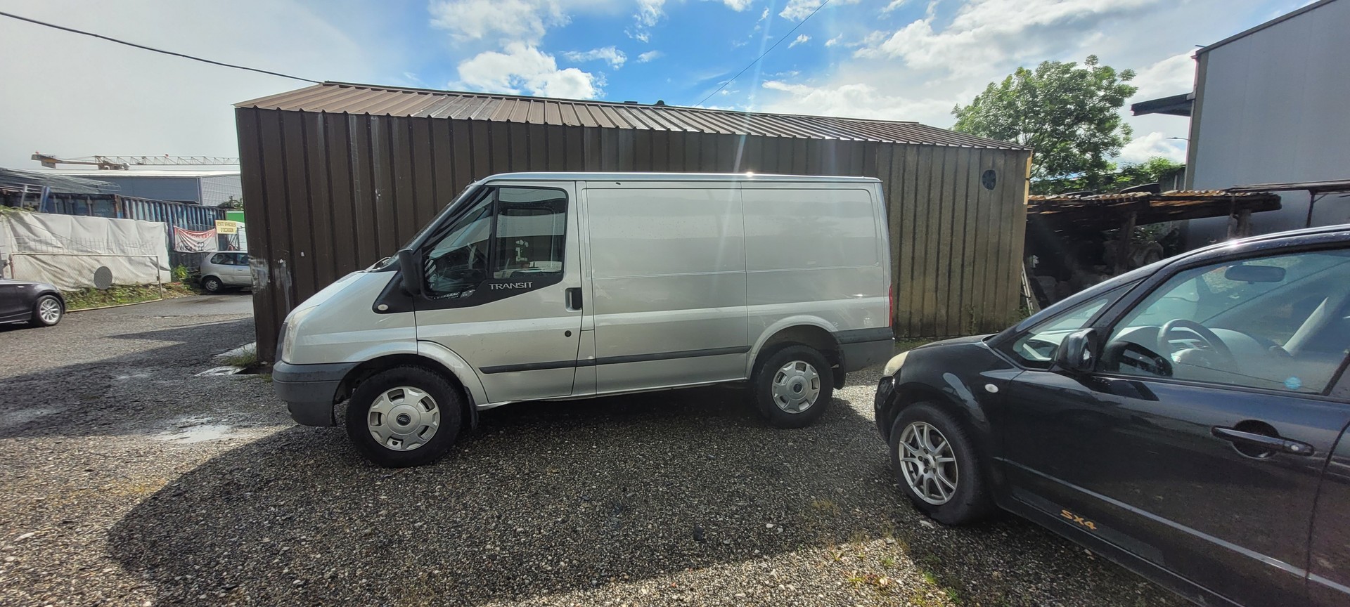 FORD Transit Van 330S Level 3-image-2