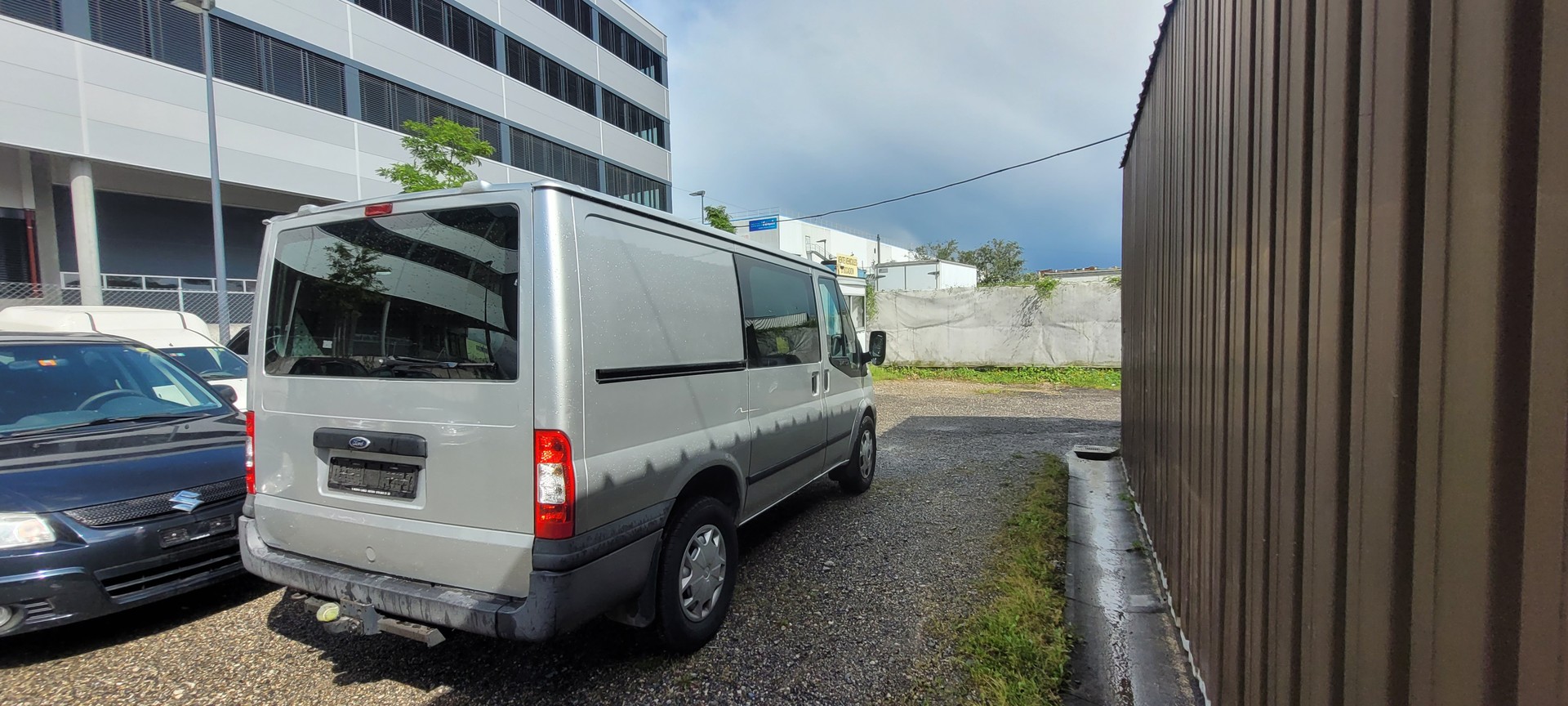 FORD Transit Van 330S Level 3-image-3