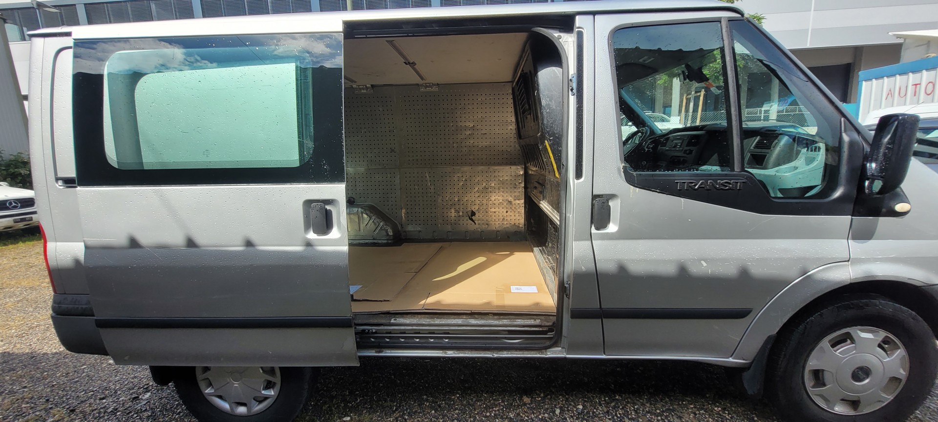 FORD Transit Van 330S Level 3-image-6