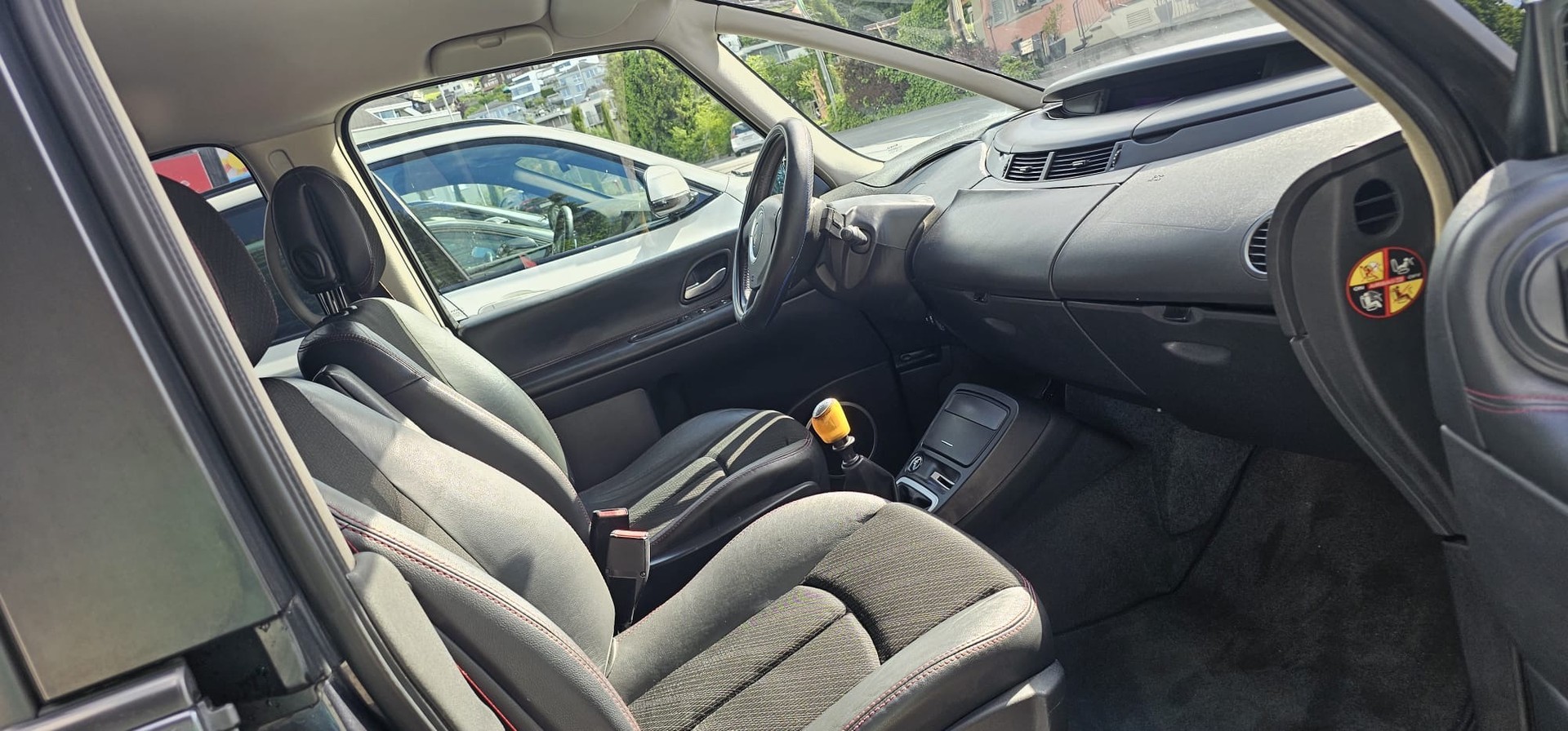 RENAULT Grand Espace 2.0 Turbo Tech'Run-image-9