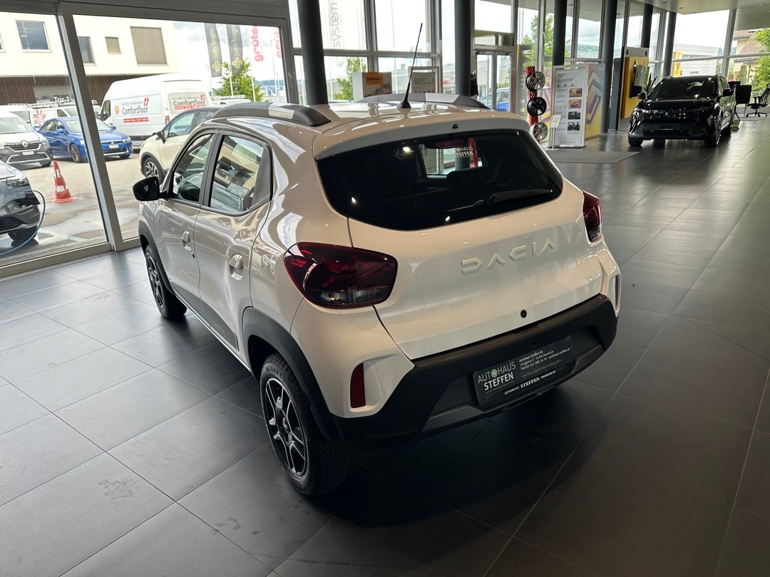 DACIA Spring 27 kWh Essential-showroom-element-3
