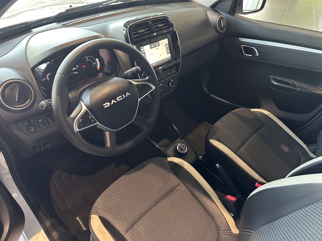 DACIA Spring 27 kWh Essential-image-8