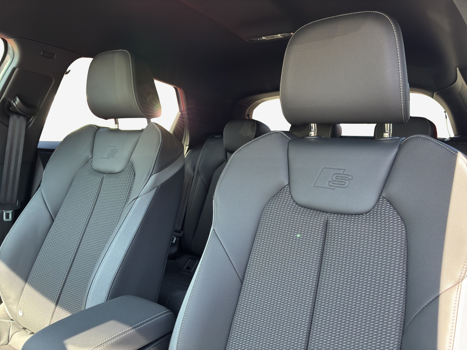 AUDI A1 Sportback 30 TFSI S Line Attraction S-tronic-image-14