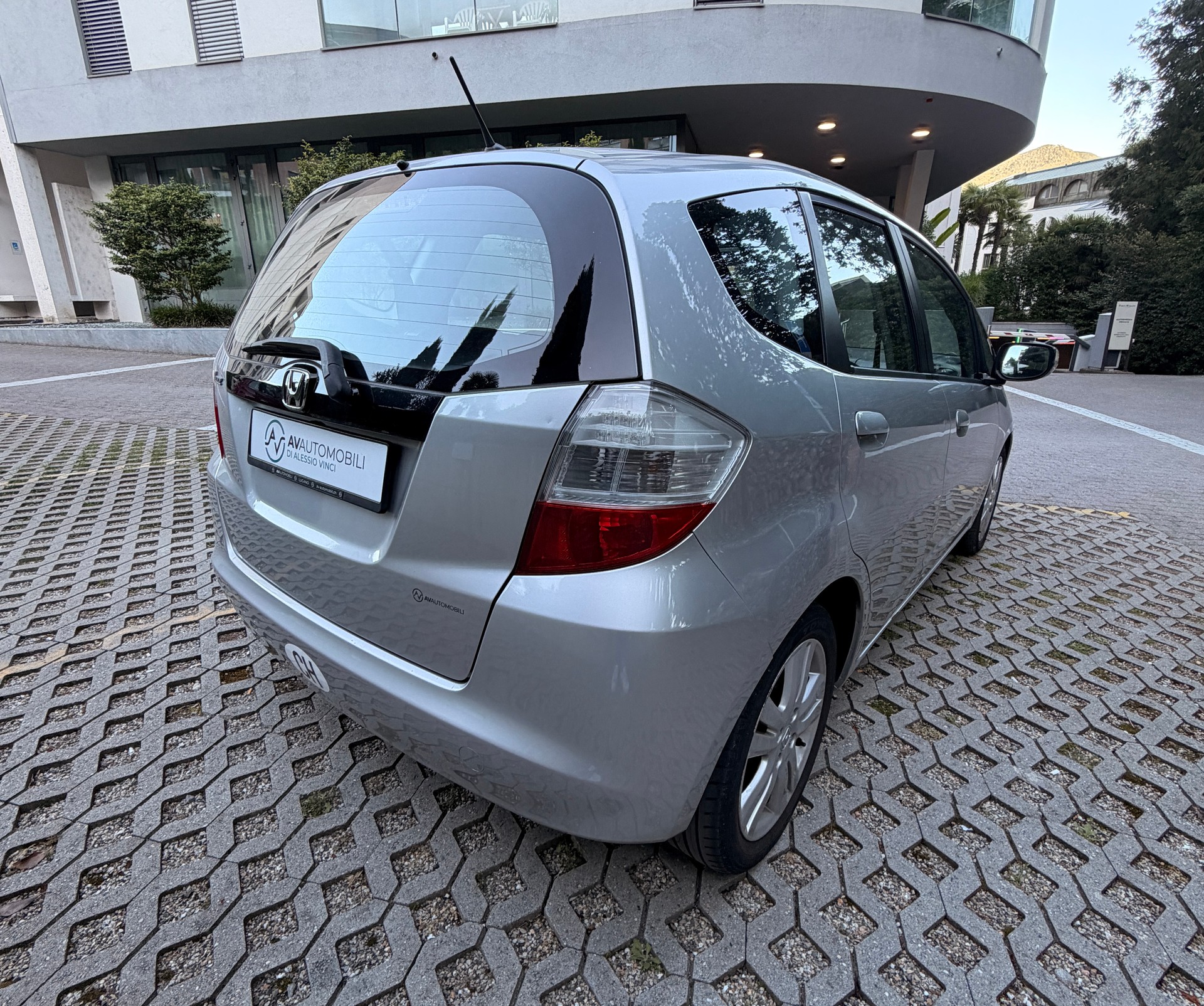 HONDA Jazz 1.4i Exclusive i-Shift-image-3