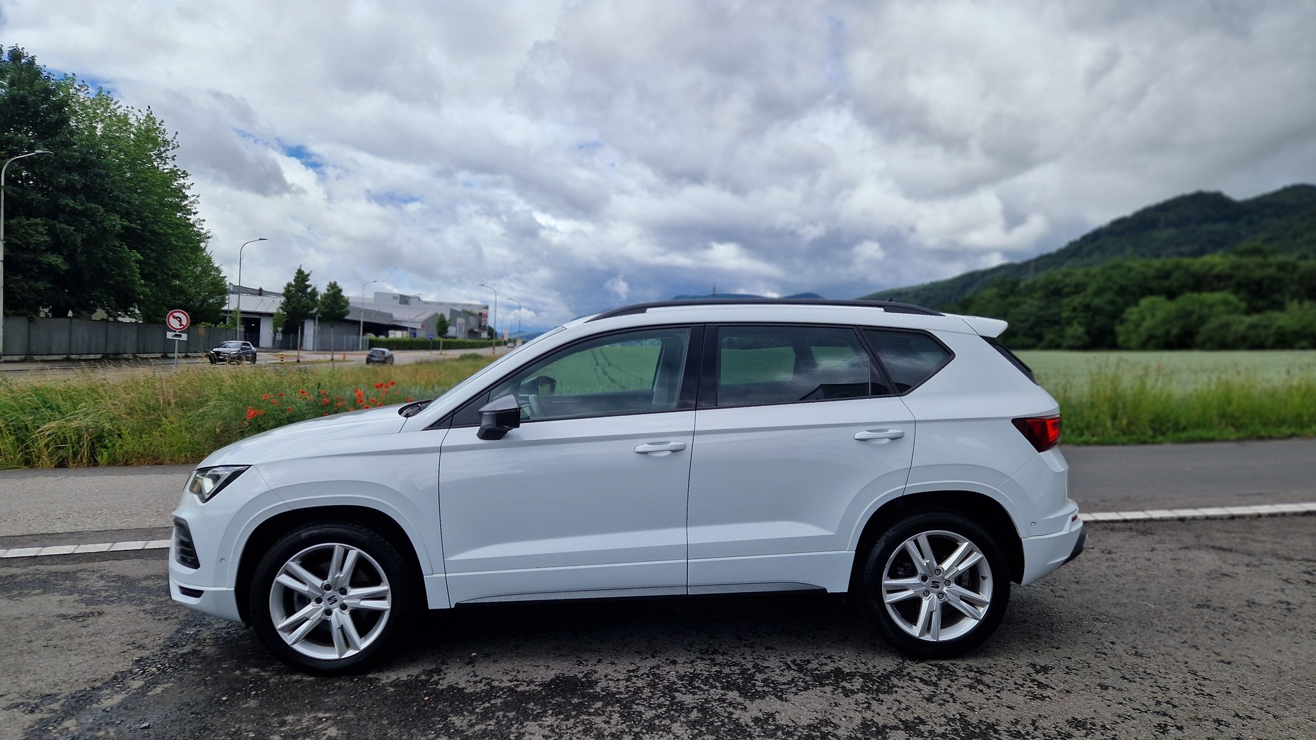 SEAT Ateca 2.0 TDI CR Hola FR DSG 4Drive-image-1