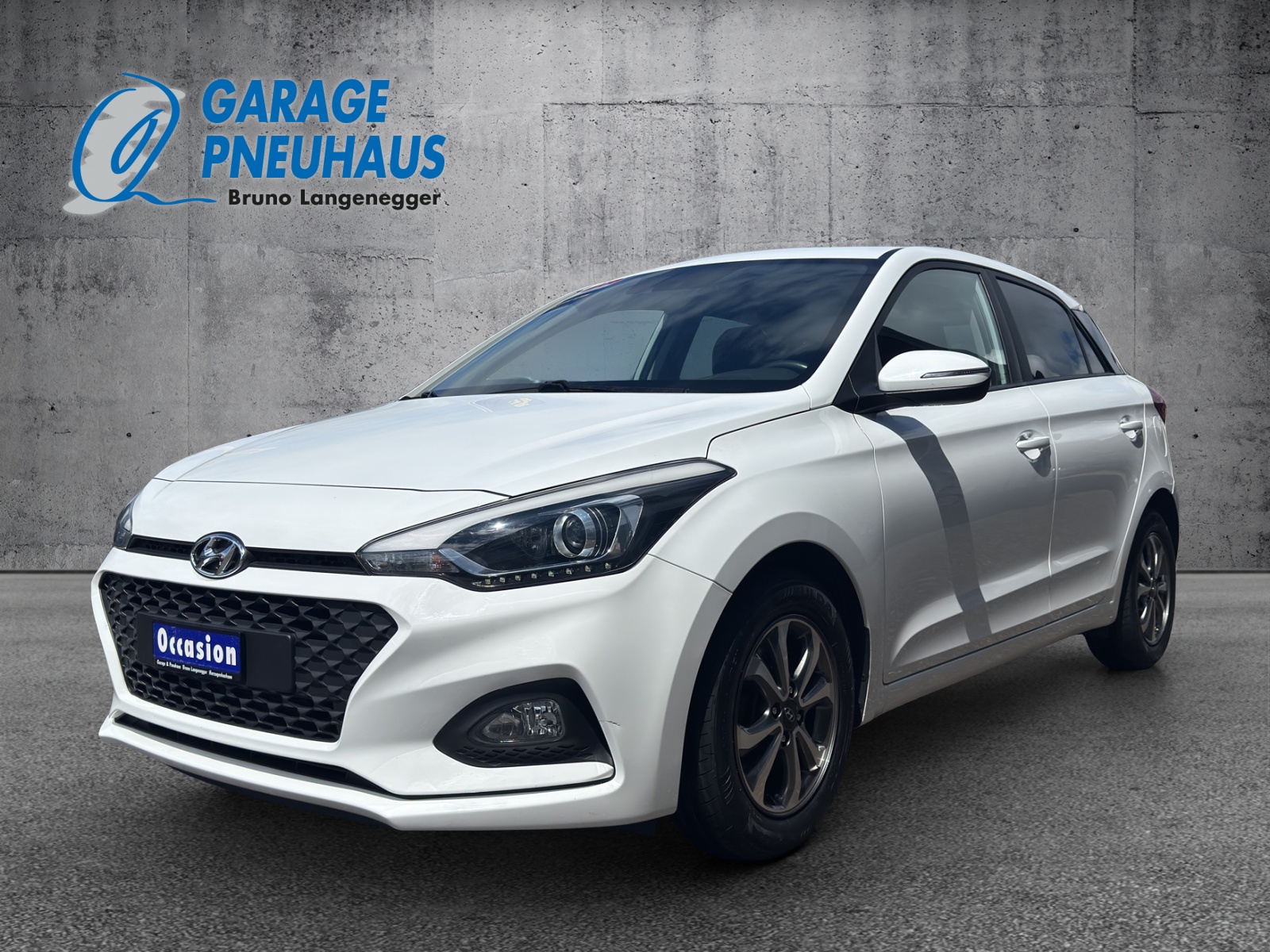HYUNDAI i20 1.0 T-GDi Amplia DCT-showroom-element-1