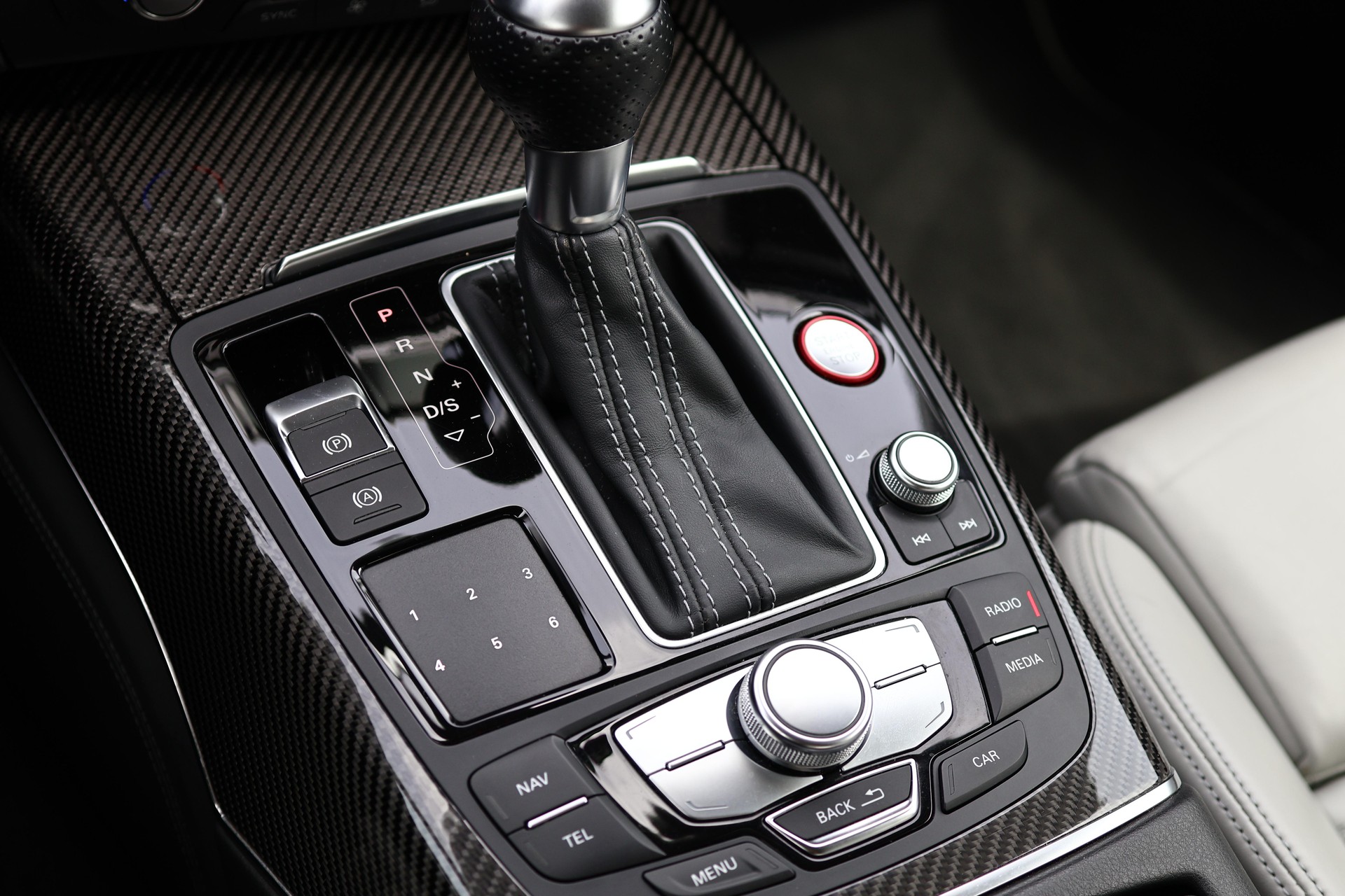 AUDI RS7 Sportback 4.0 V8 TFSI quattro T-Tronic-image-26
