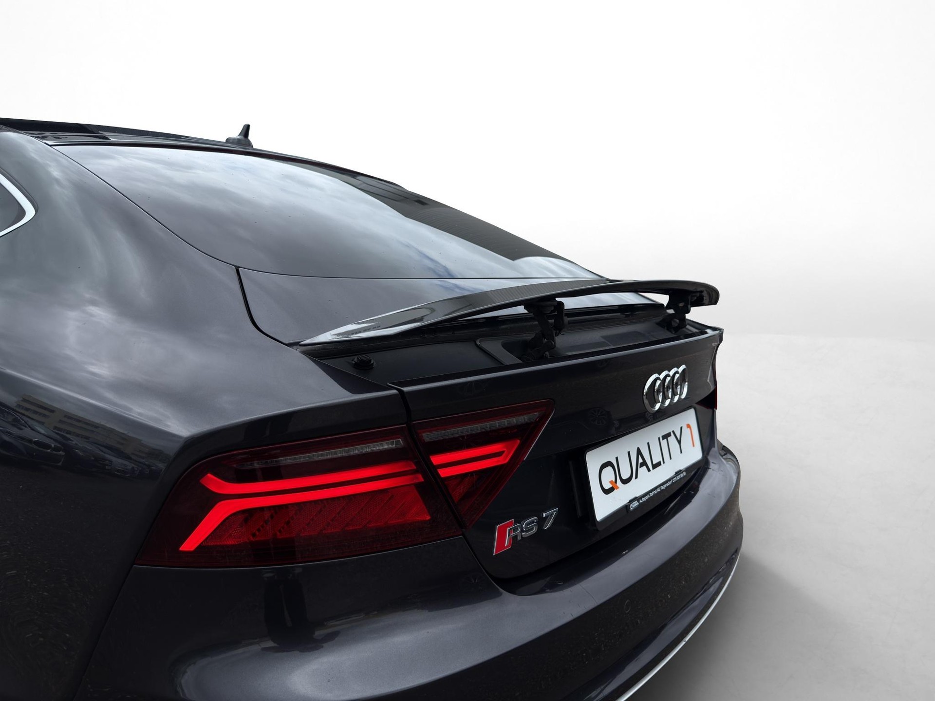 AUDI RS7 Sportback 4.0 V8 TFSI quattro T-Tronic-image-11