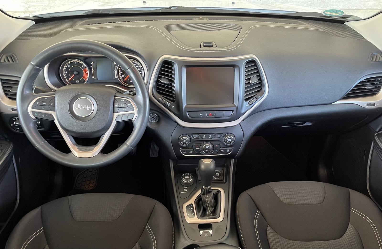 JEEP Cherokee 2.0TD Longitude AWD 9ATX-image-11