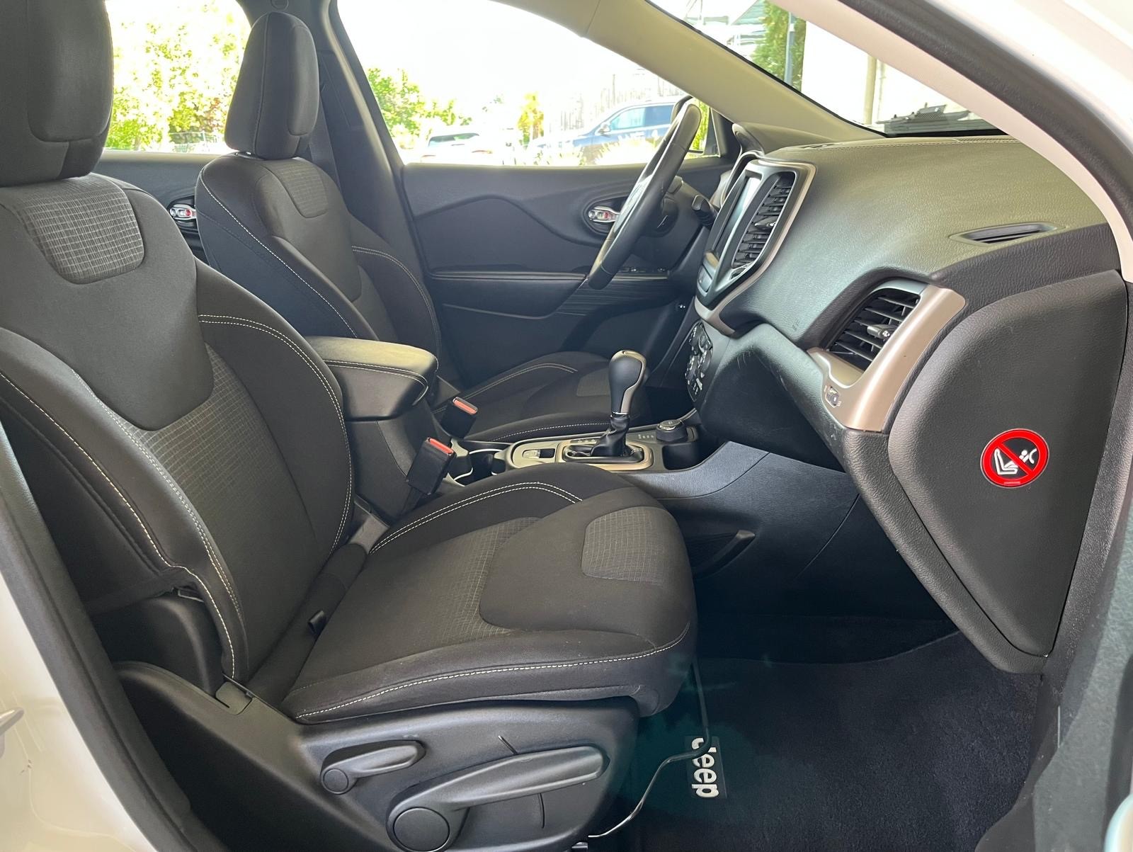 JEEP Cherokee 2.0TD Longitude AWD 9ATX-image-9