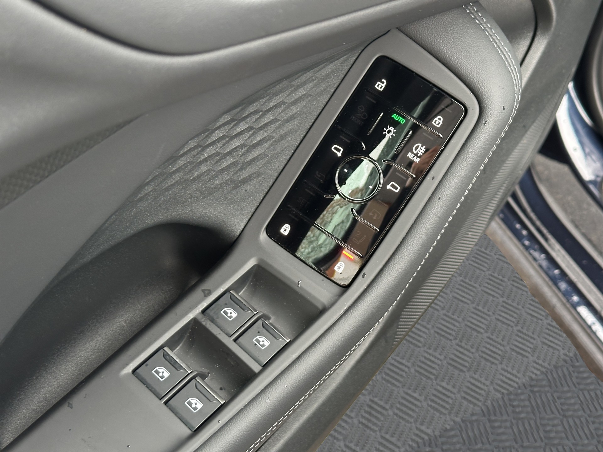 AUDI A5 Limousine TDI 150 kW S tronic-image-8