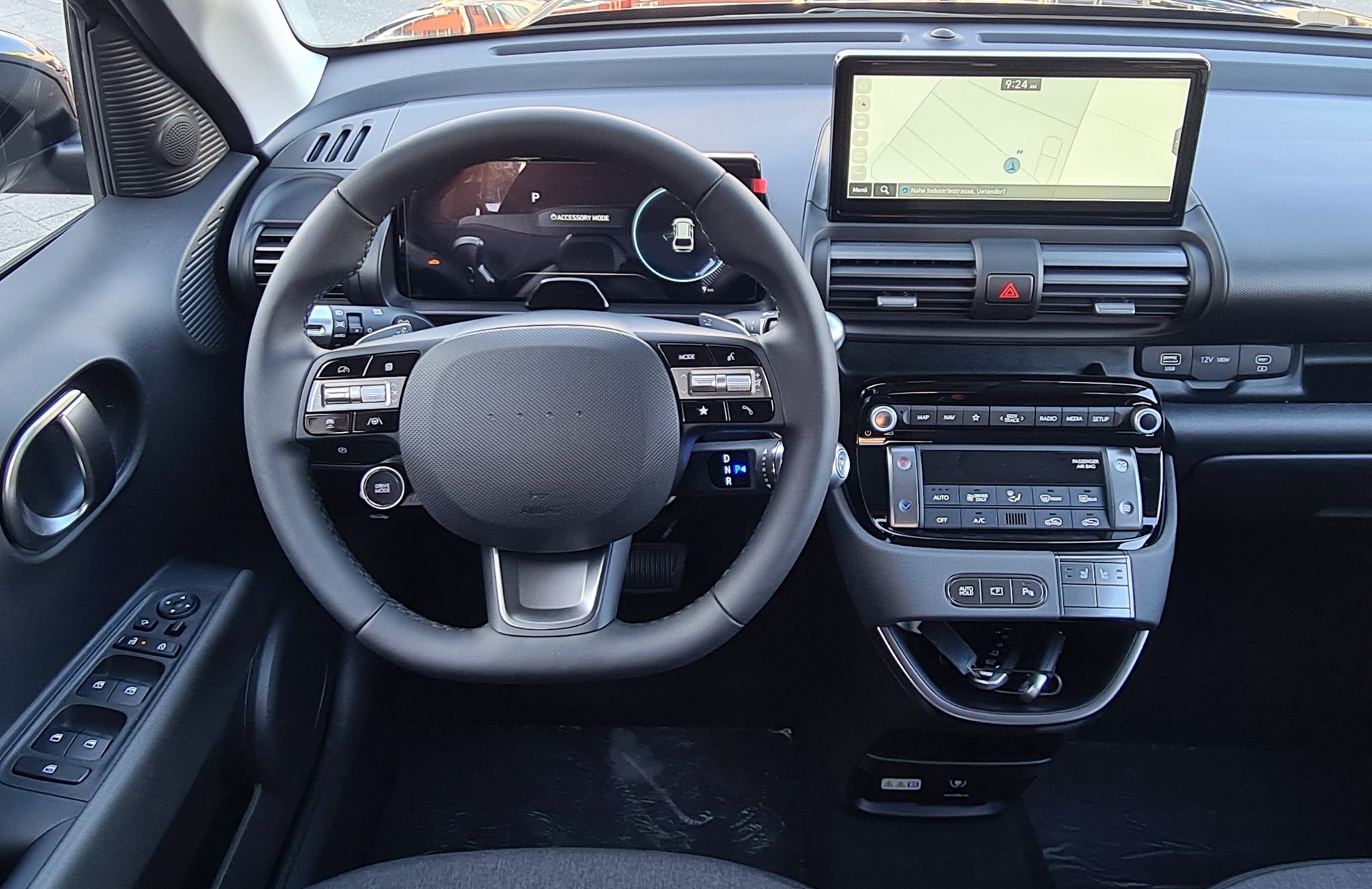 HYUNDAI Inster 49kWh Amplia-image-12