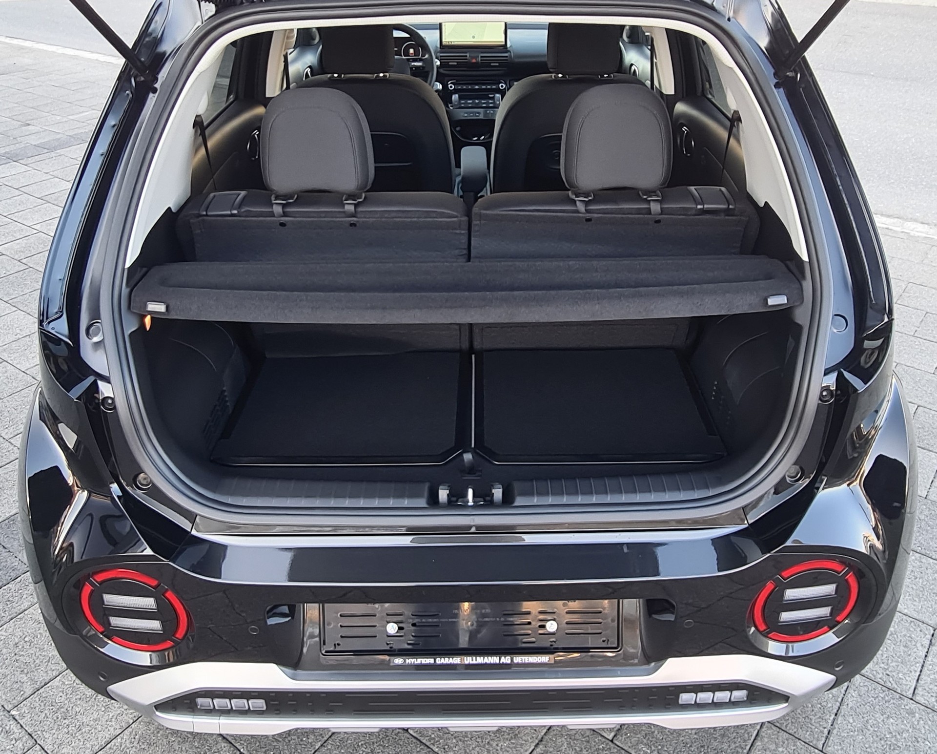 HYUNDAI Inster 49kWh Amplia-image-11