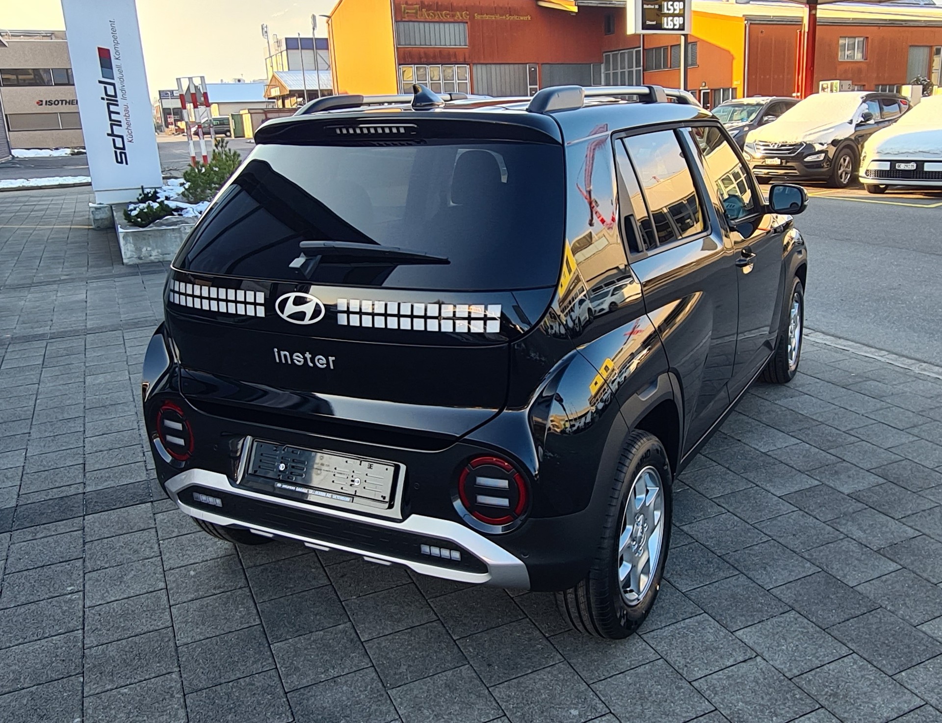 HYUNDAI Inster 49kWh Amplia-image-4