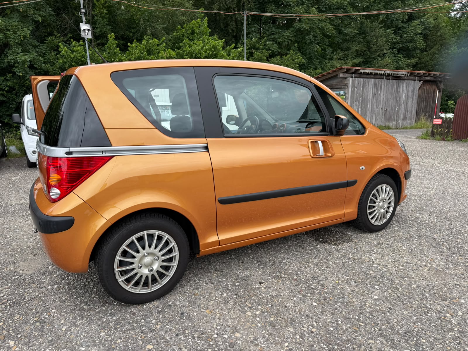 PEUGEOT 1007 1.6 Trendy 2-Tronic-image-9