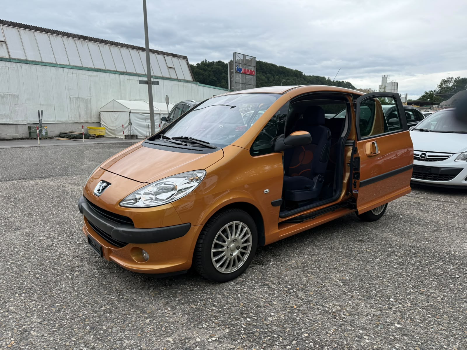 PEUGEOT 1007 1.6 Trendy 2-Tronic-image-1