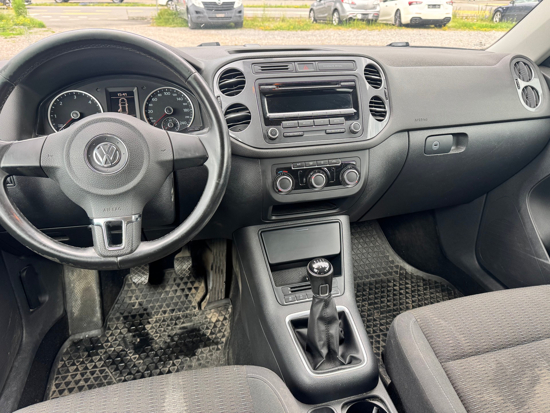 VW Tiguan 2.0 TDI BlueMotion Track&Field 4Motion-image-8