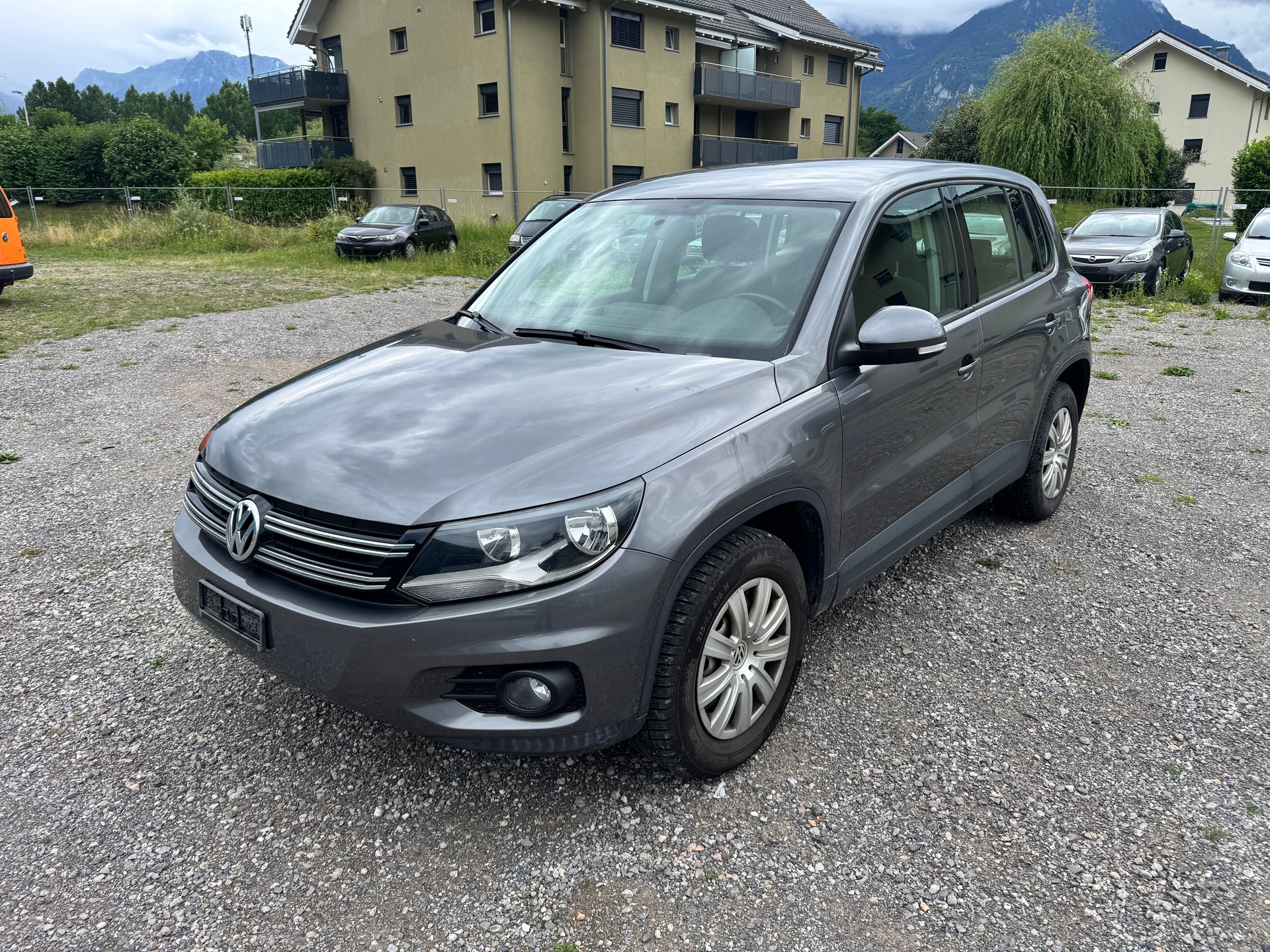 VW Tiguan 2.0 TDI BlueMotion Track&Field 4Motion-image-0