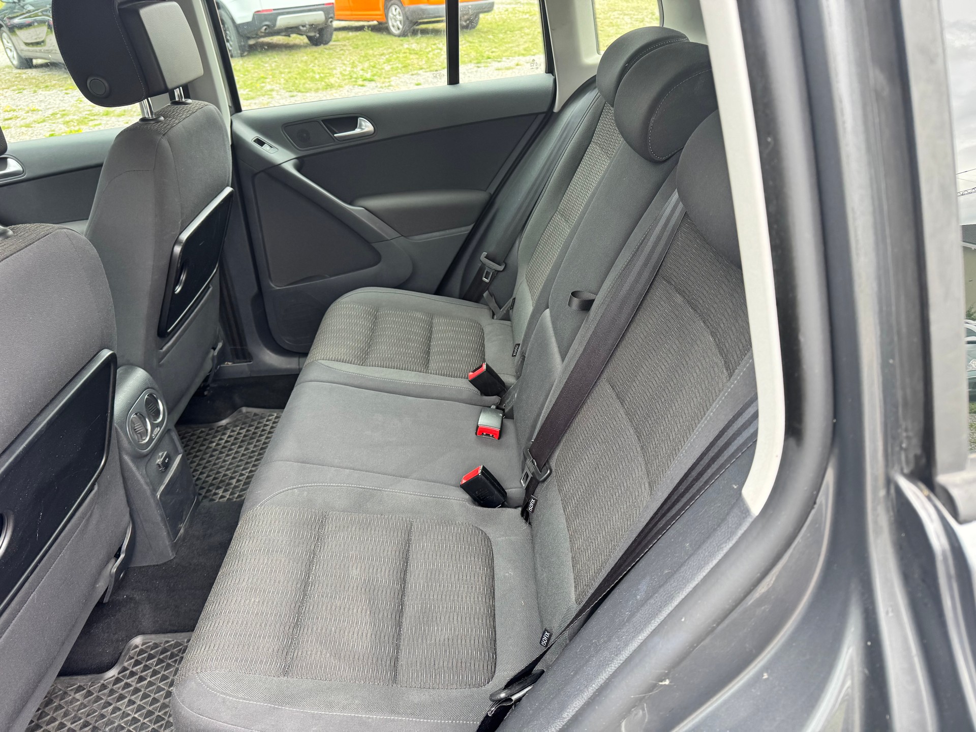 VW Tiguan 2.0 TDI BlueMotion Track&Field 4Motion-image-9