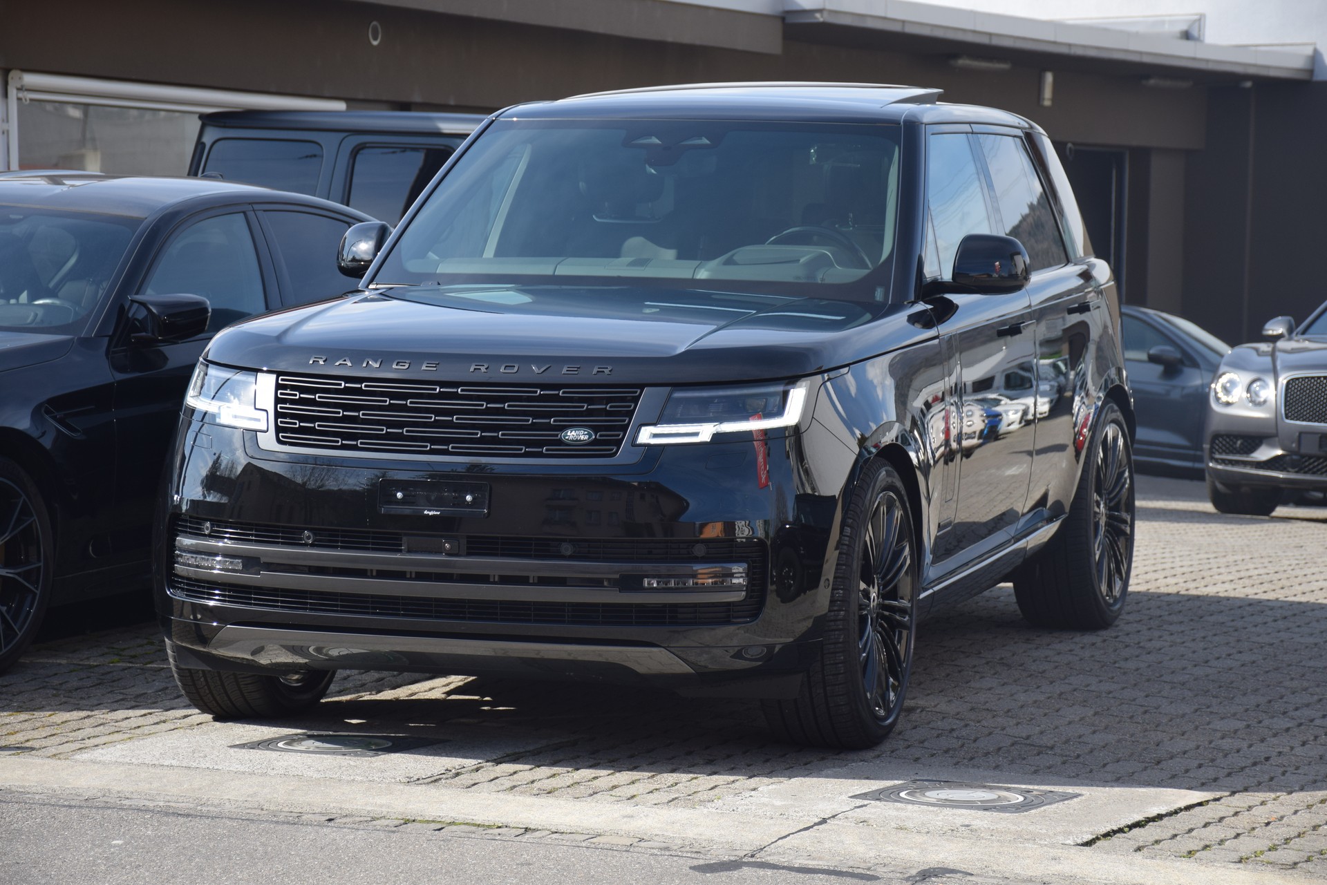 LAND ROVER Range Rover P530 4.4 V8 Autobiography Automatic-image-2