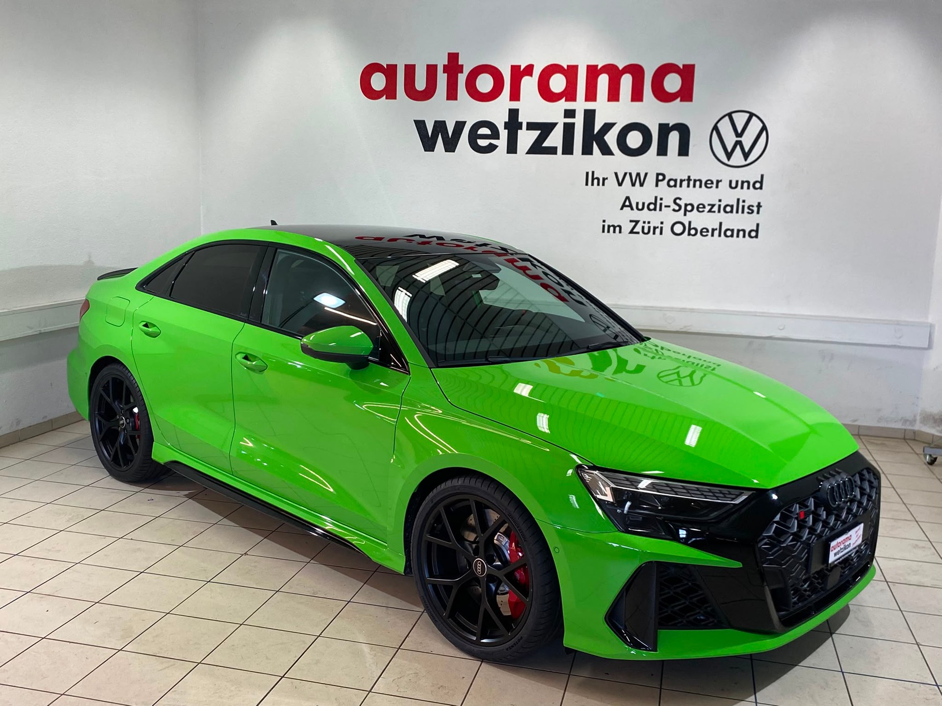 AUDI RS3 Limousine 2.5 TSI quattro S-tronic-image-0