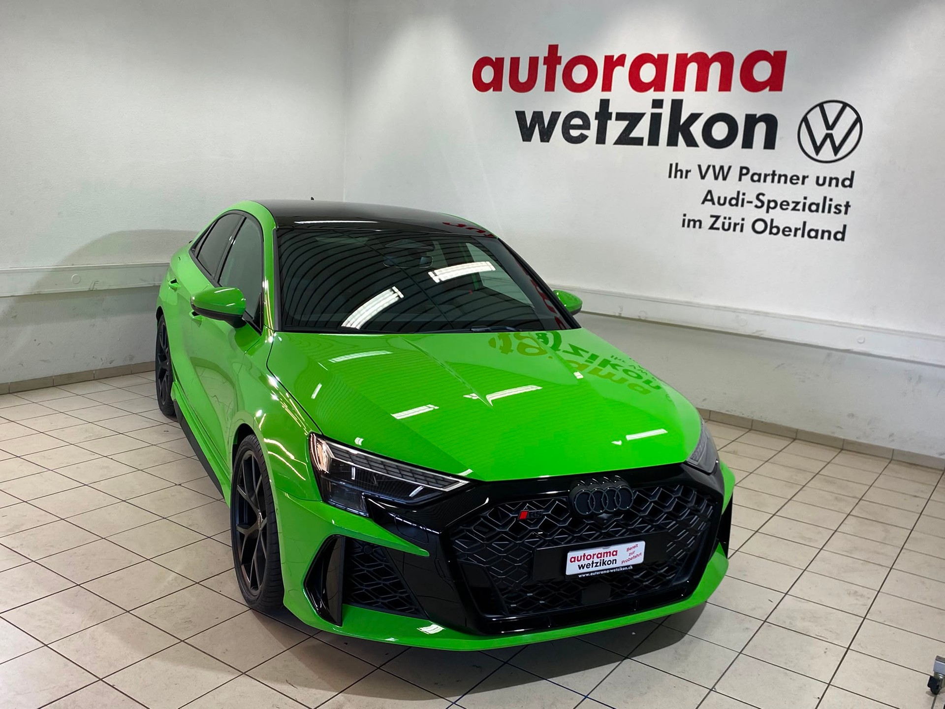 AUDI RS3 Limousine 2.5 TSI quattro S-tronic-image-1