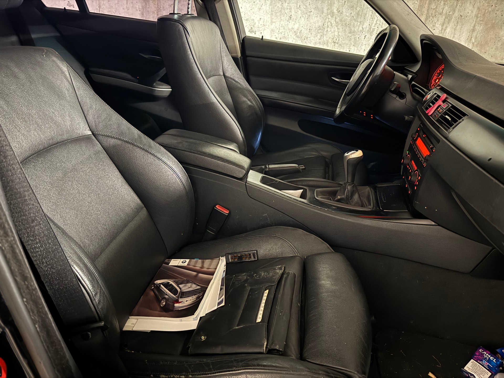 BMW 325xi Touring-image-4