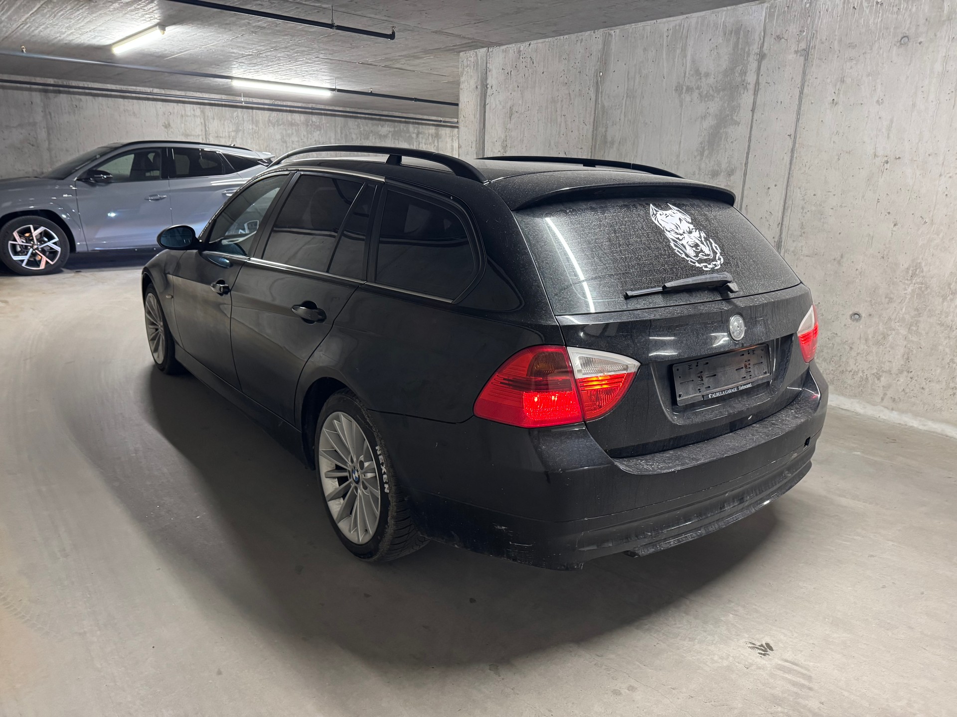 BMW 325xi Touring-image-3