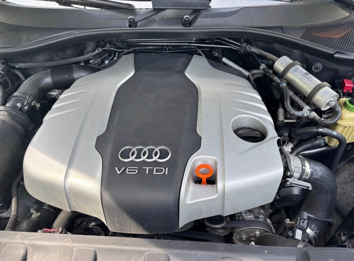 AUDI Q7 S-line 3.0 V6 TDI quattro T-Tronic-image-2