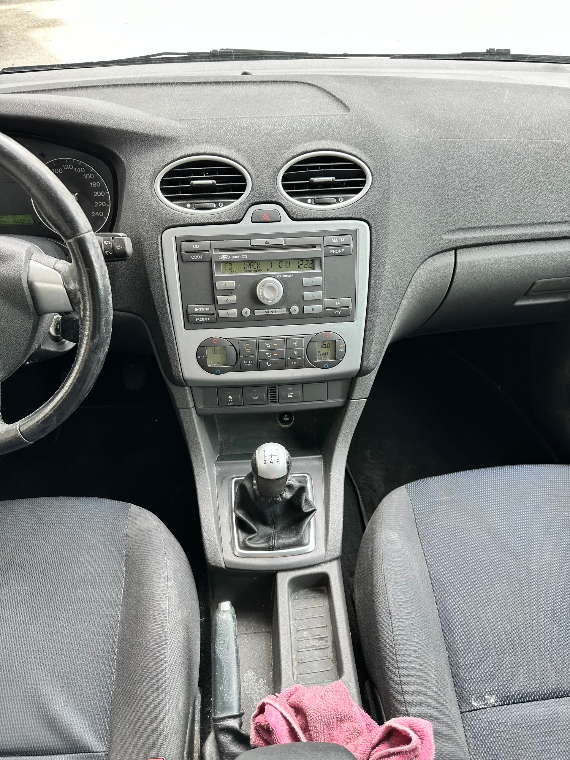 FORD Focus 2.0i Carving-image-13