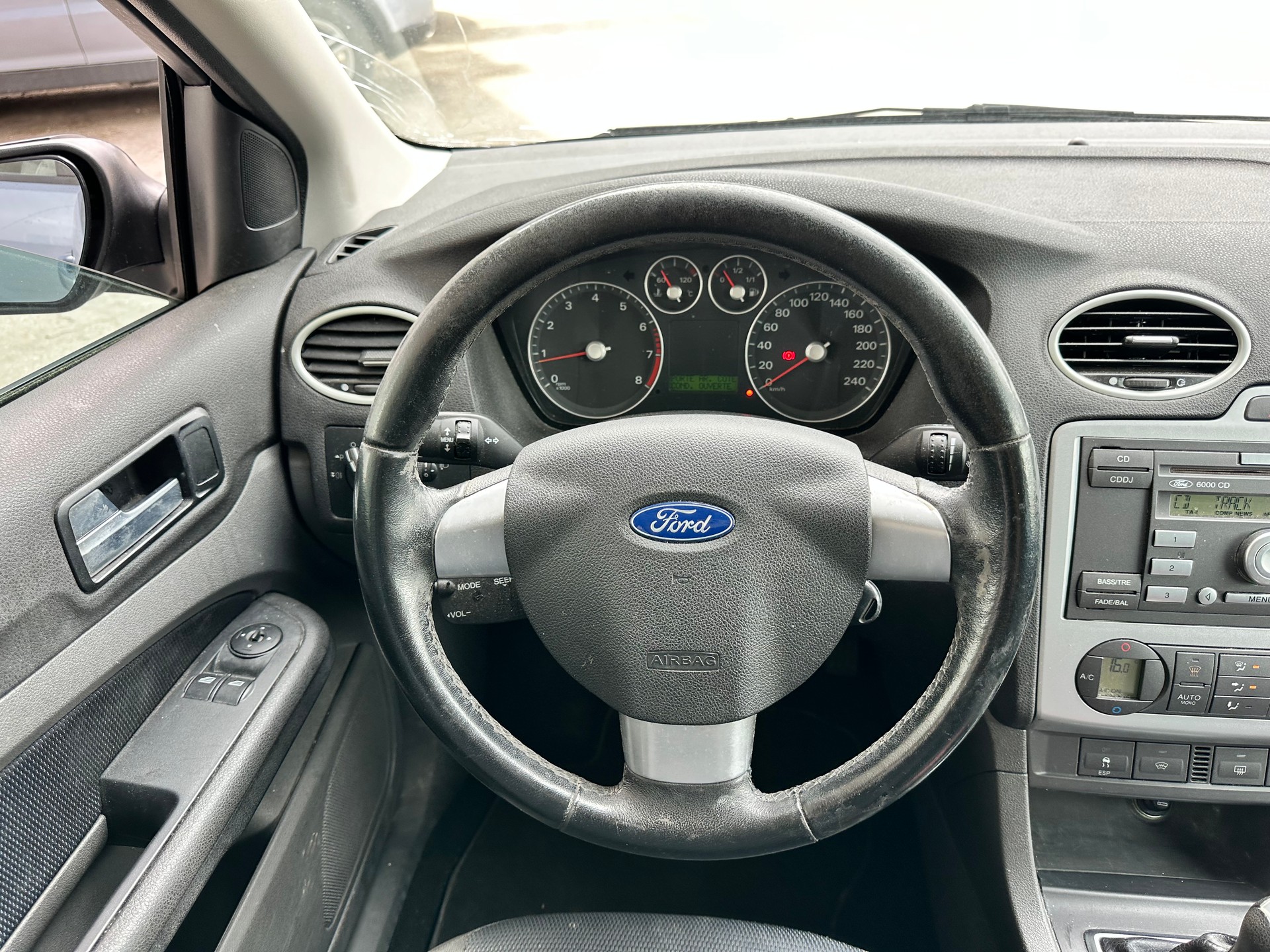FORD Focus 2.0i Carving-image-11