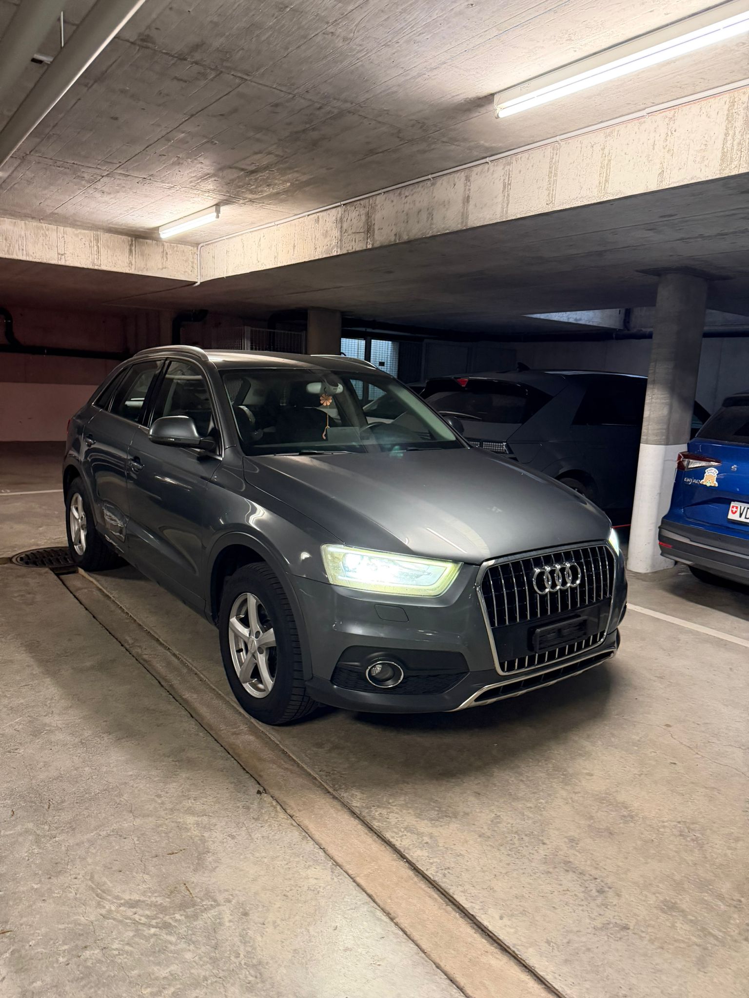 AUDI Q3 2.0 TFSI quattro-image-5