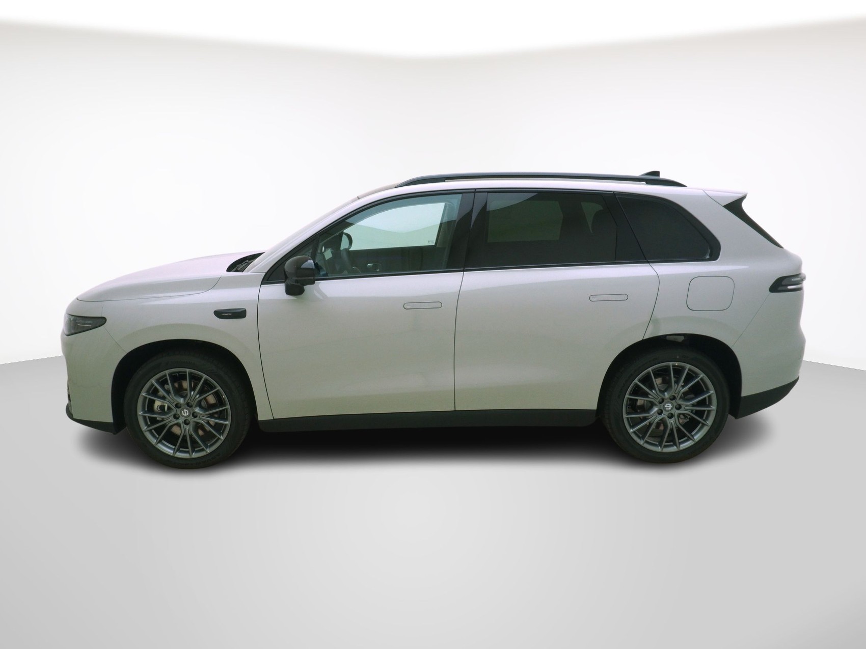 LEAPMOTOR C10 Design Pro MAX AWD-image-1