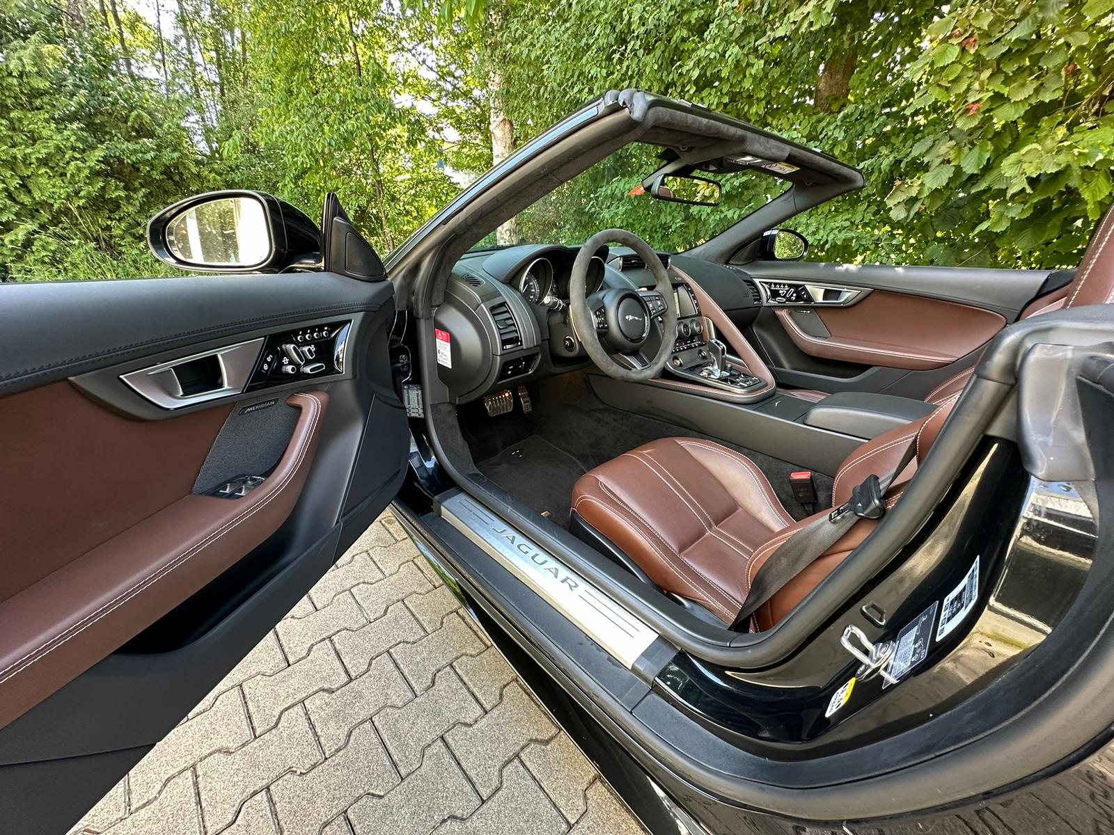 JAGUAR F-Type Convertible S 5.0 V8 S/C-image-15