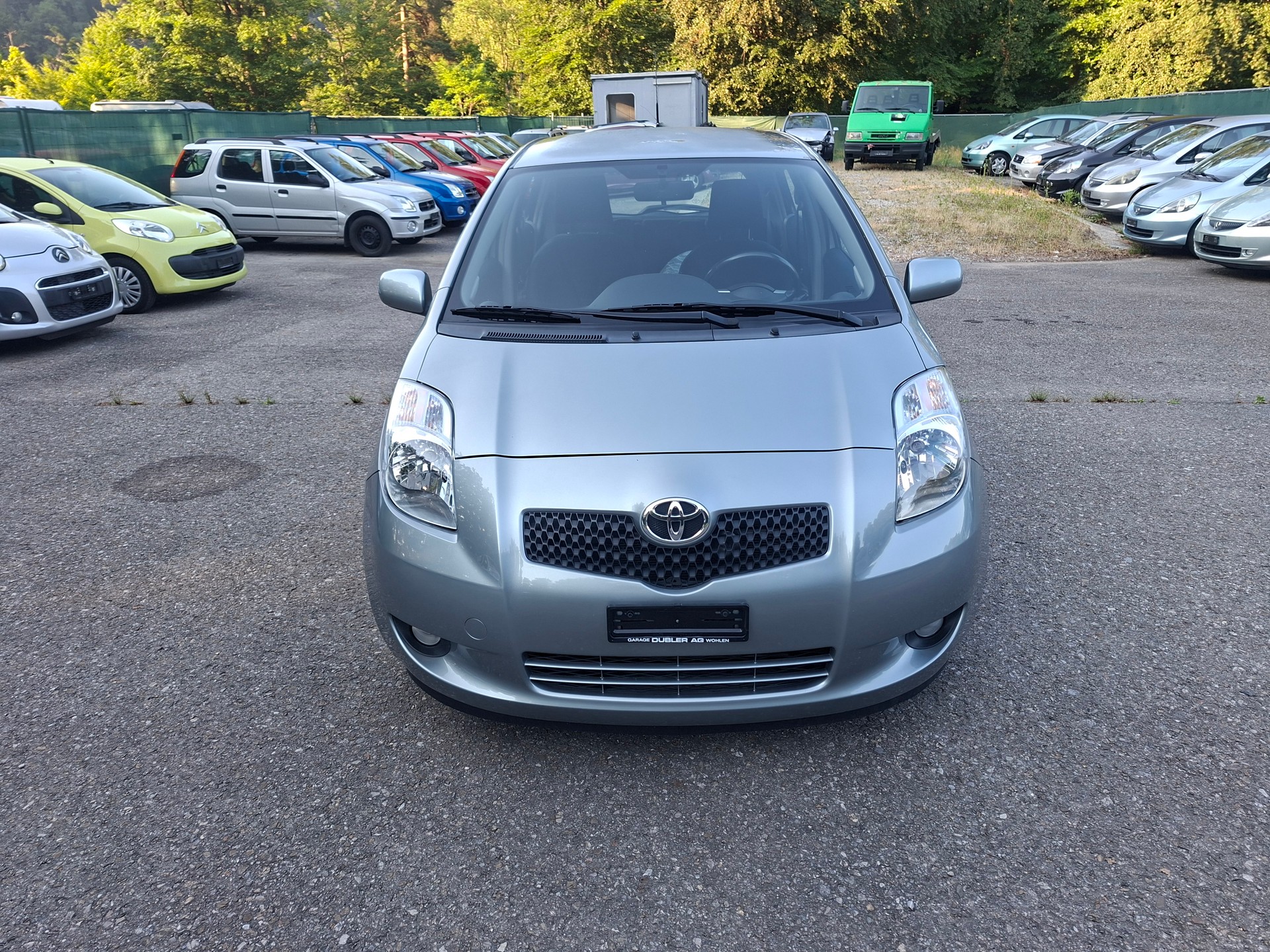 TOYOTA Yaris 1.3 Linea Luna-image-3