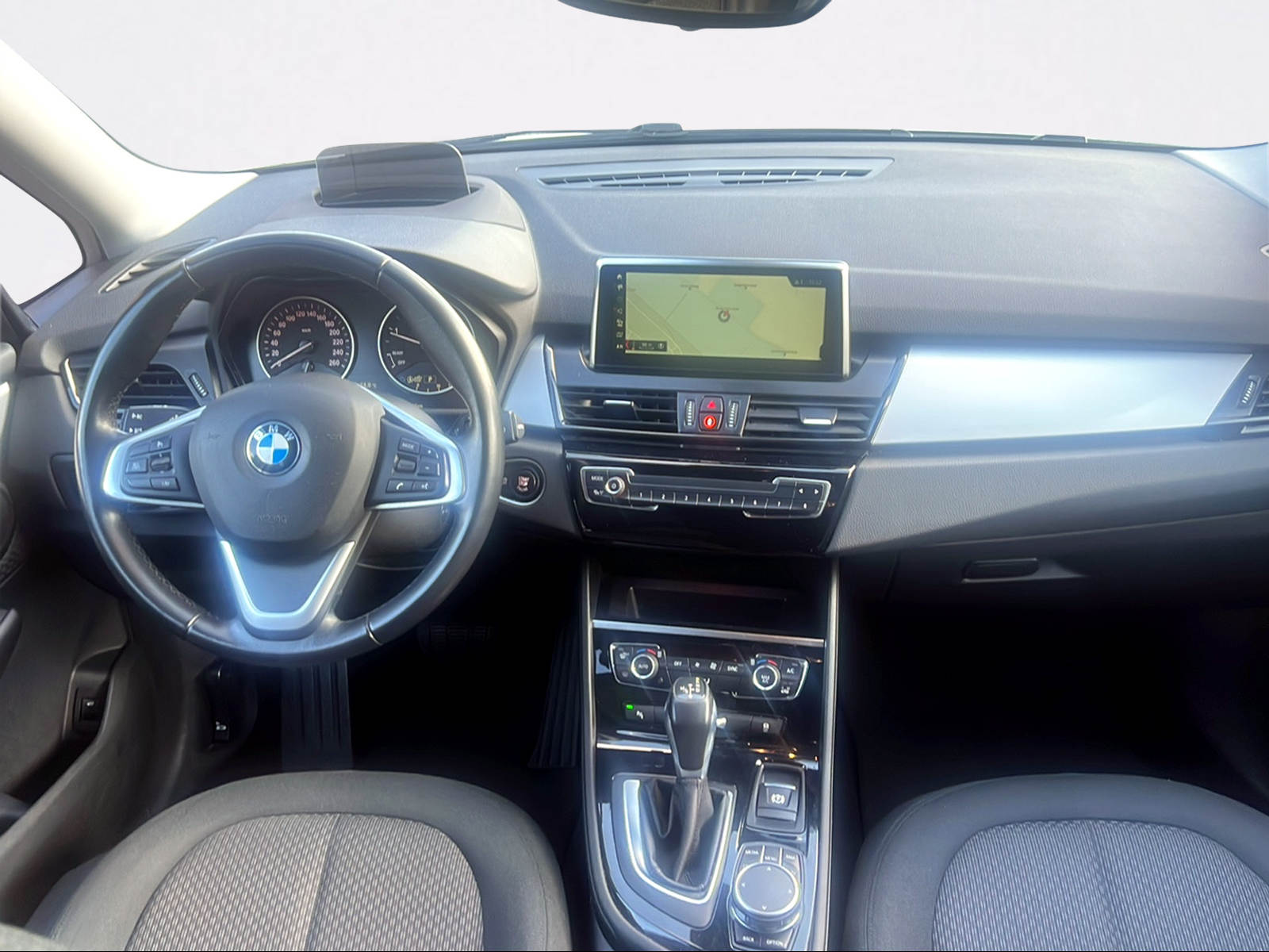 BMW 218d xDrive Gran Tourer Steptronic-image-4