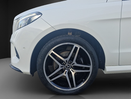 MERCEDES-BENZ GLE 350 d Executive 4M-image-3
