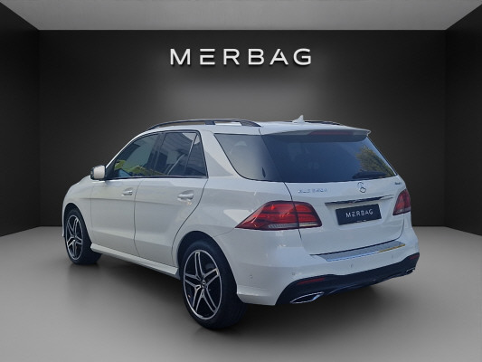 MERCEDES-BENZ GLE 350 d Executive 4M-image-4
