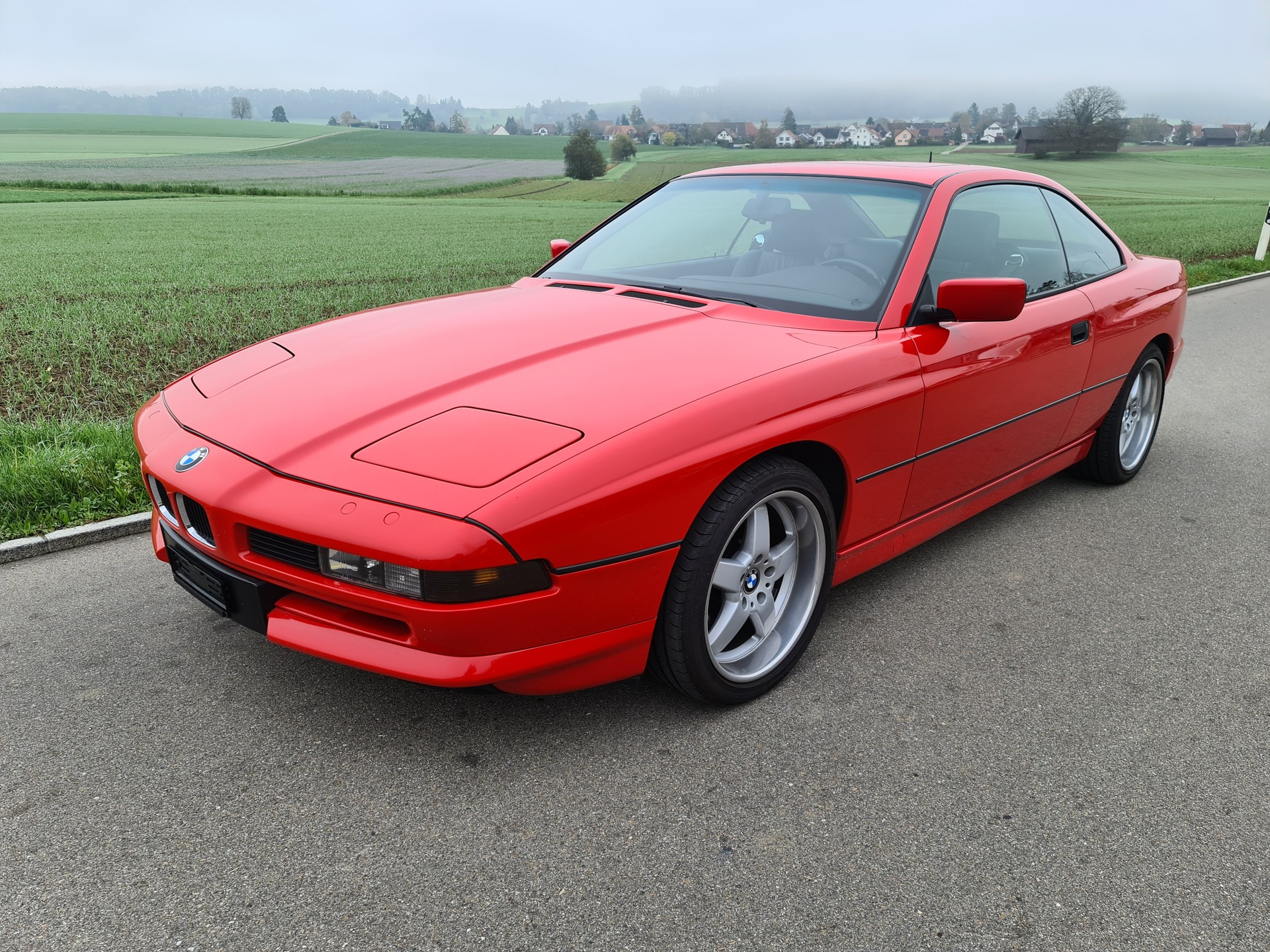 BMW 850i A-image-9