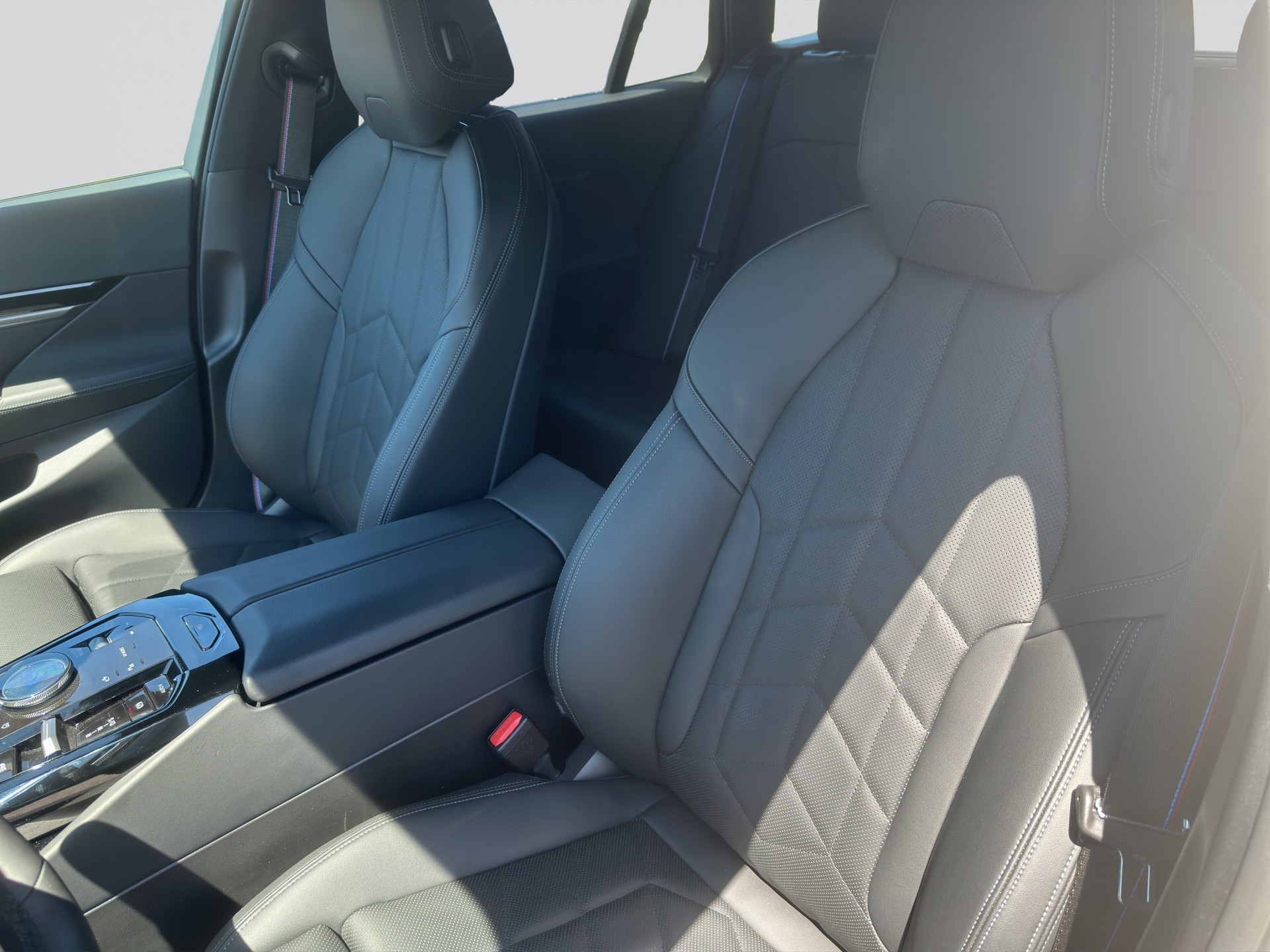 BMW 520d M Sport Pro Schadow sDrive Touring Steptronic-image-6