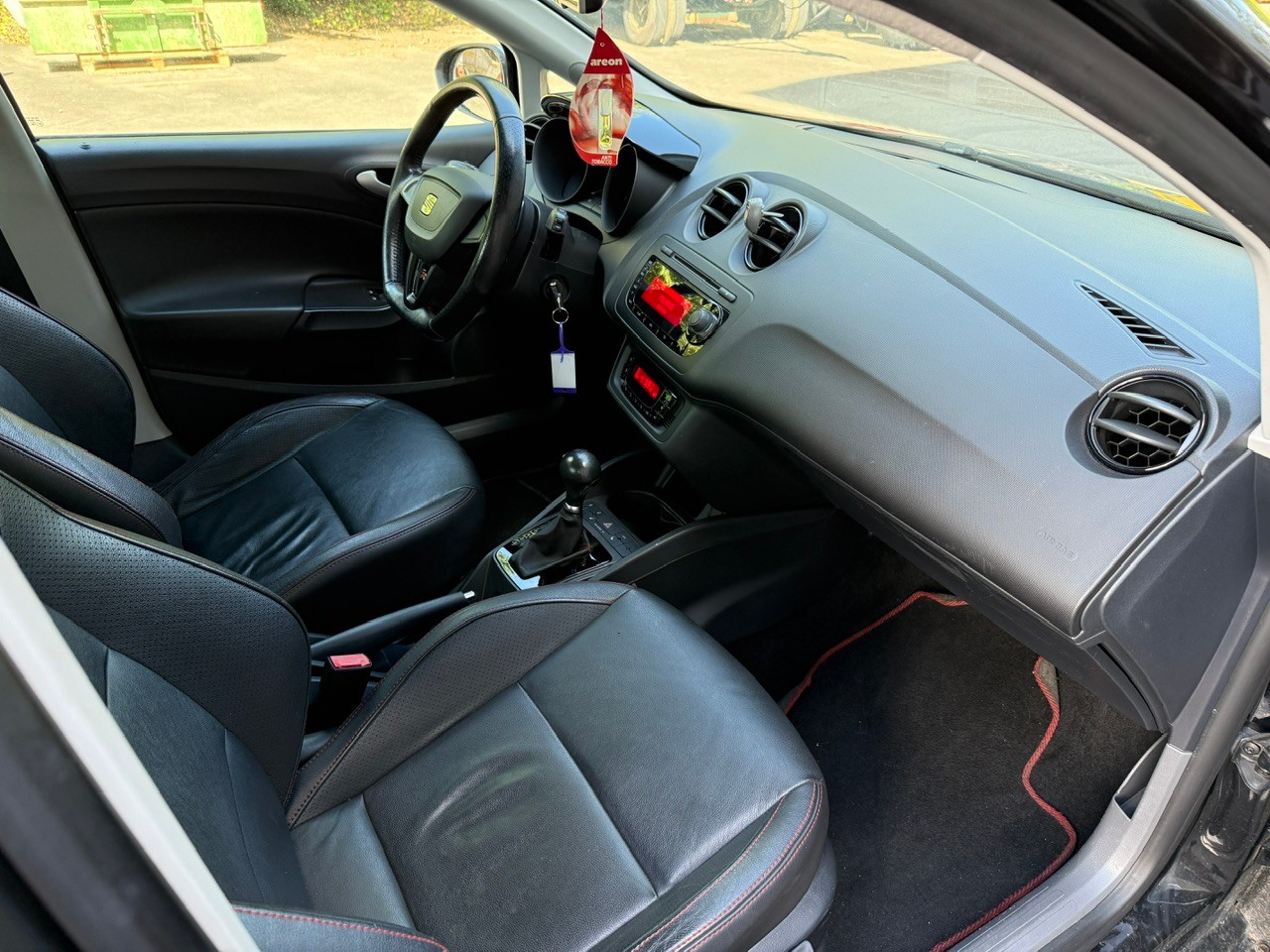 SEAT Ibiza 1.4 TSI FR-image-9