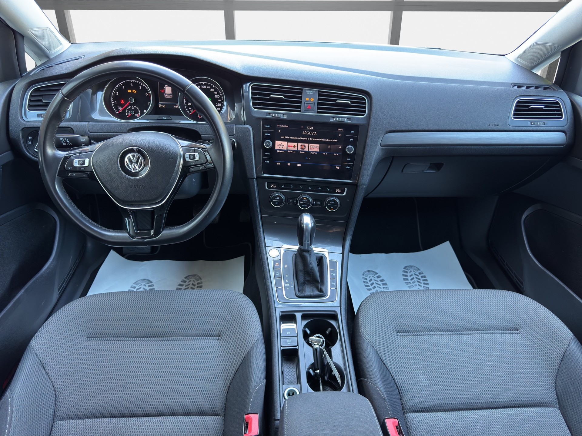 VW Golf 1.5 TSI EVO Comfortline DSG-image-11