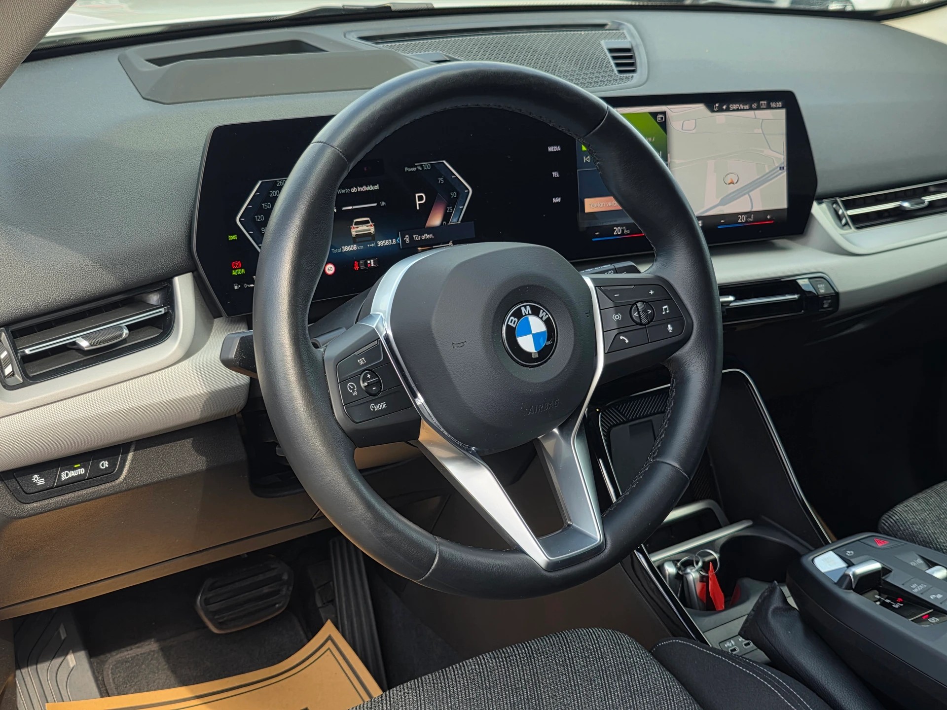 BMW X1 xDrive20d 48V | 2023 | 4x4 | Top Ausstattung inkl. AHK | CH-Fahrzeug-image-12