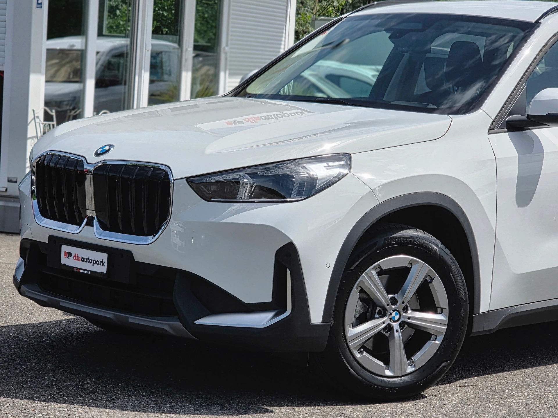 BMW X1 xDrive20d 48V | 2023 | 4x4 | Top Ausstattung inkl. AHK | CH-Fahrzeug-image-1