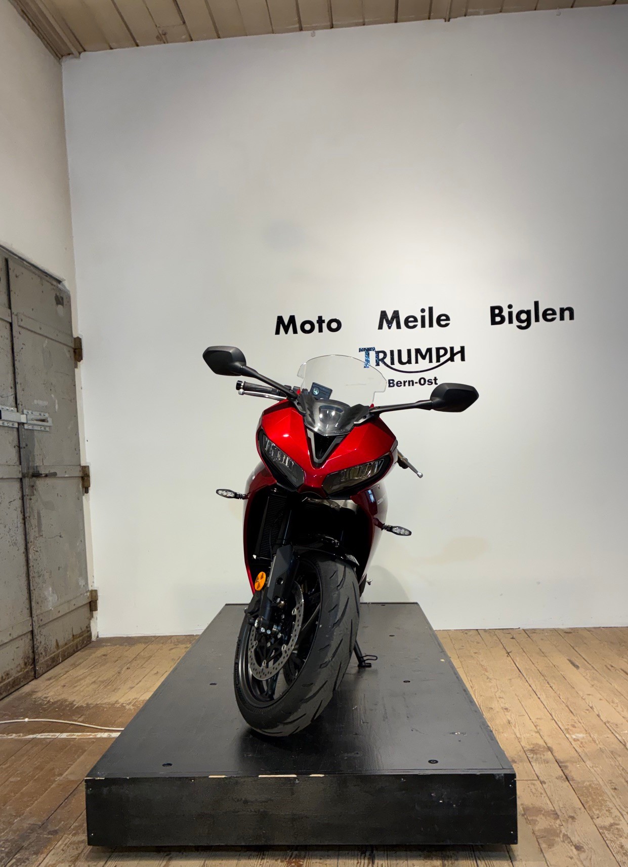 TRIUMPH Daytona 660-image-4