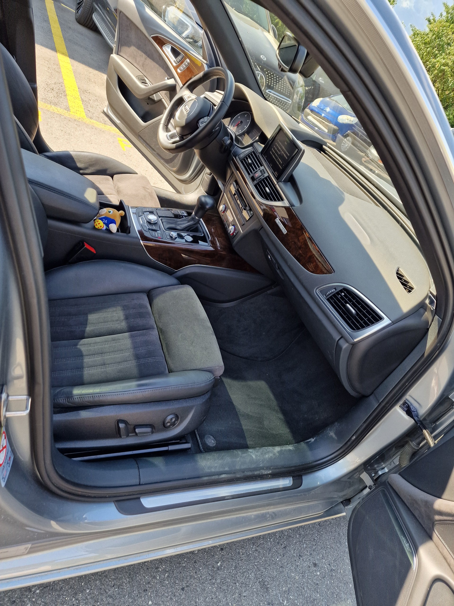 AUDI A6 Avant 3.0 BiTDI V6 quattro tiptronic-image-8