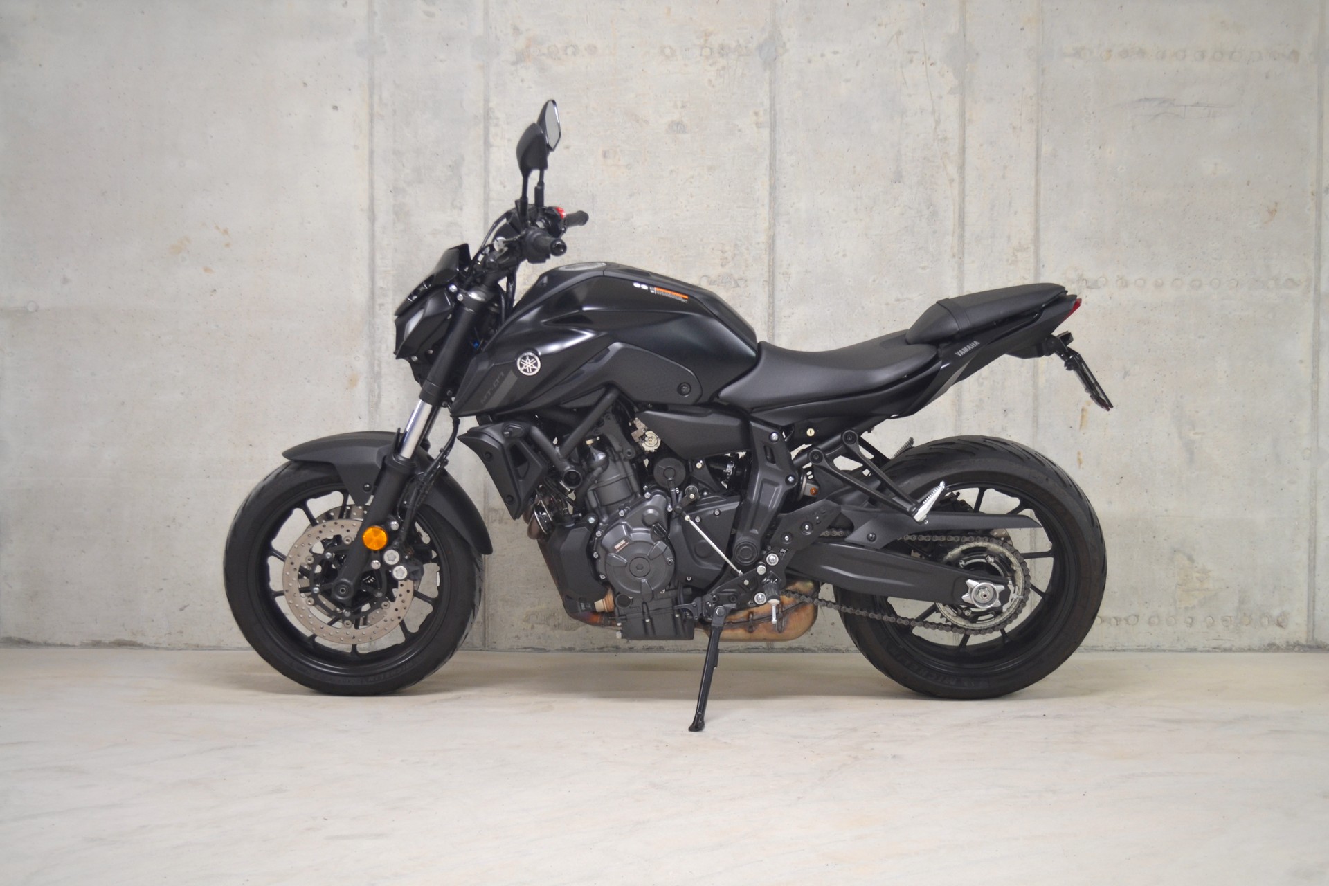 YAMAHA MT-07 (35KW)-showroom-element-2