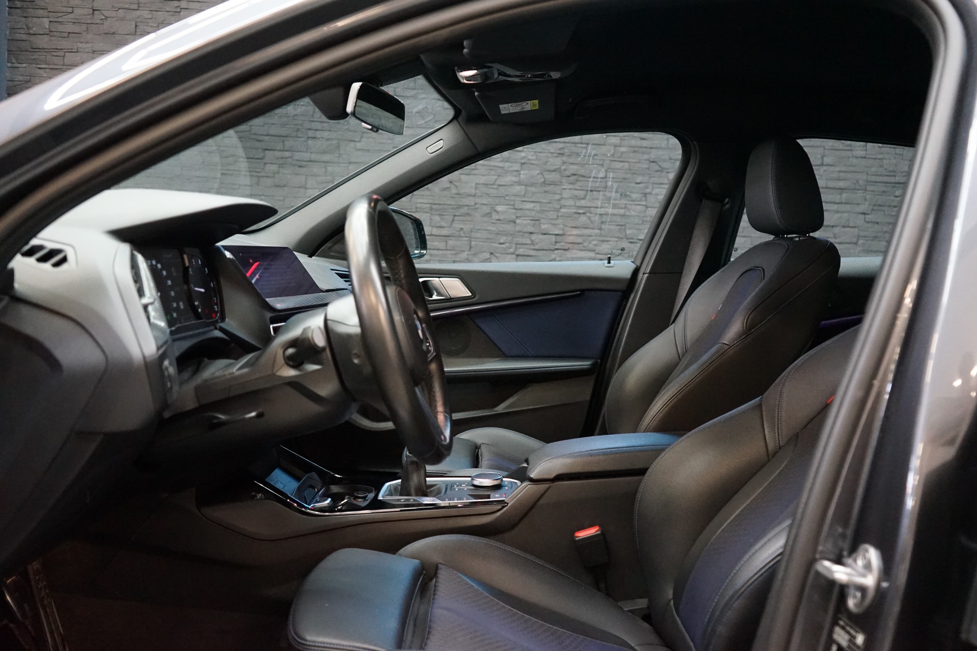 BMW 118i M Sport-image-3