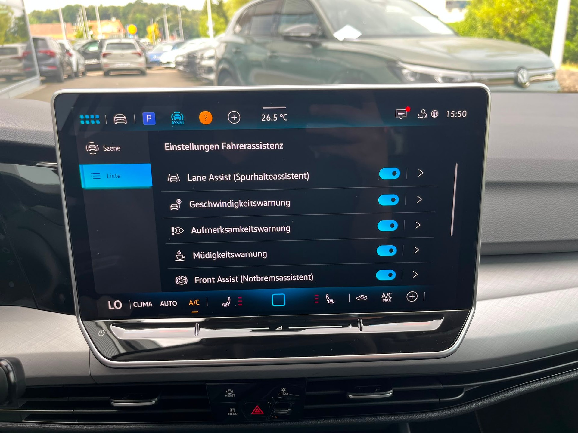 VW Golf Variant 1.5 eTSI mHEV Basis DSG-image-7